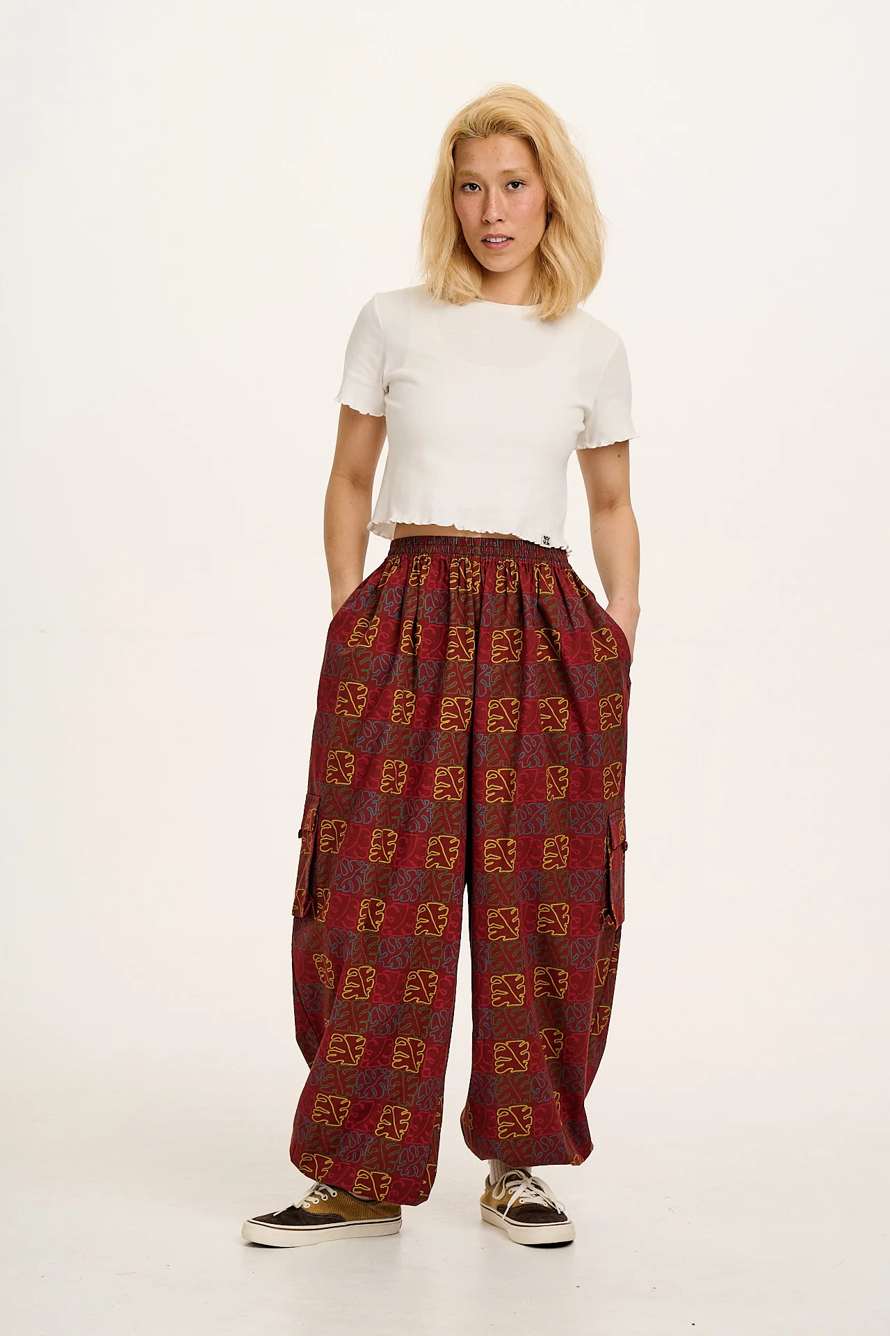 Rumi - Wide Leg Cotton & Linen Trousers in Red Nema Print