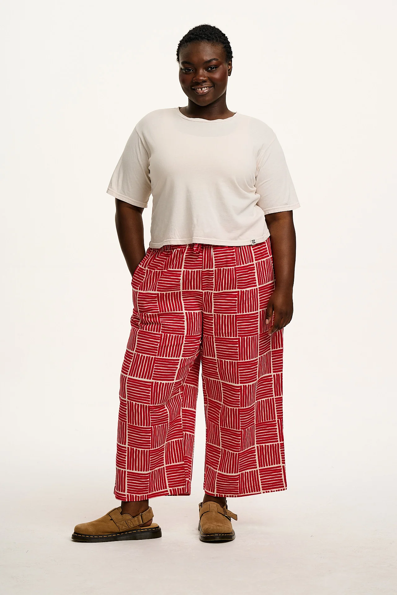 Chuck - Wide Leg Cotton Trousers in Red Geo Print