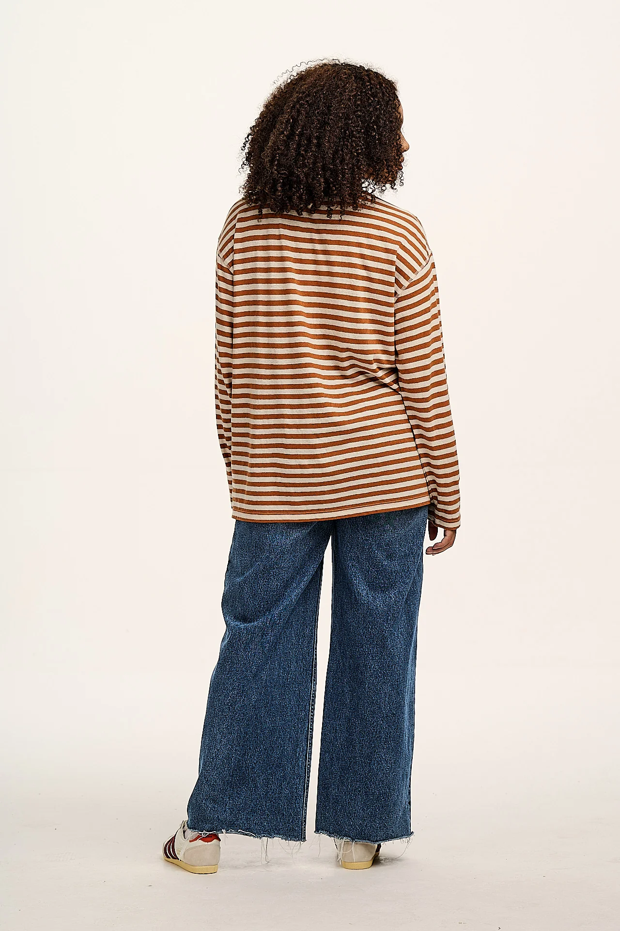 Murat - Long Sleeve Lightweight Cotton & Hemp Tee in Amber & Ecru Stripe