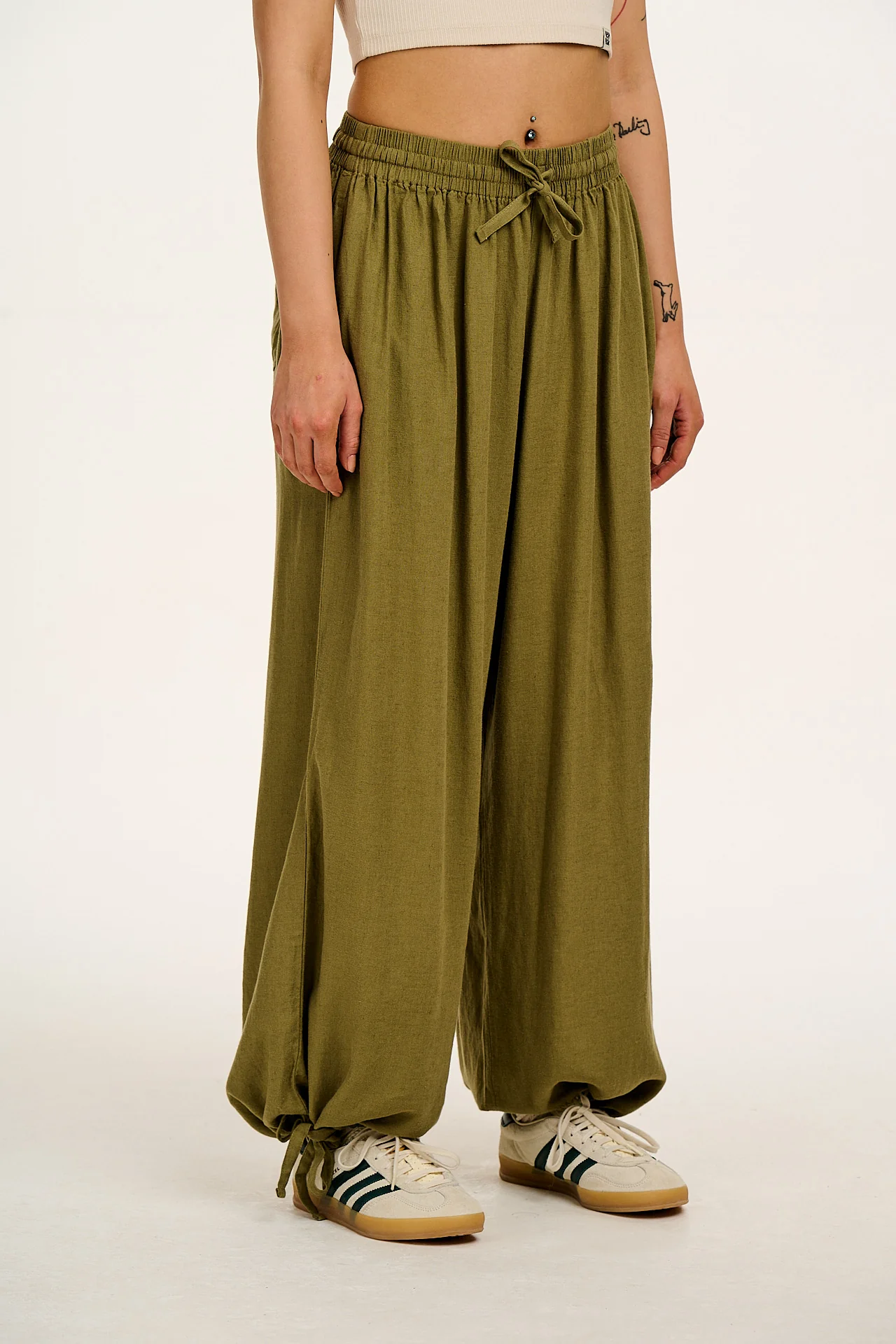 Mylo - Wide Leg Trousers in Herb Garden Green
