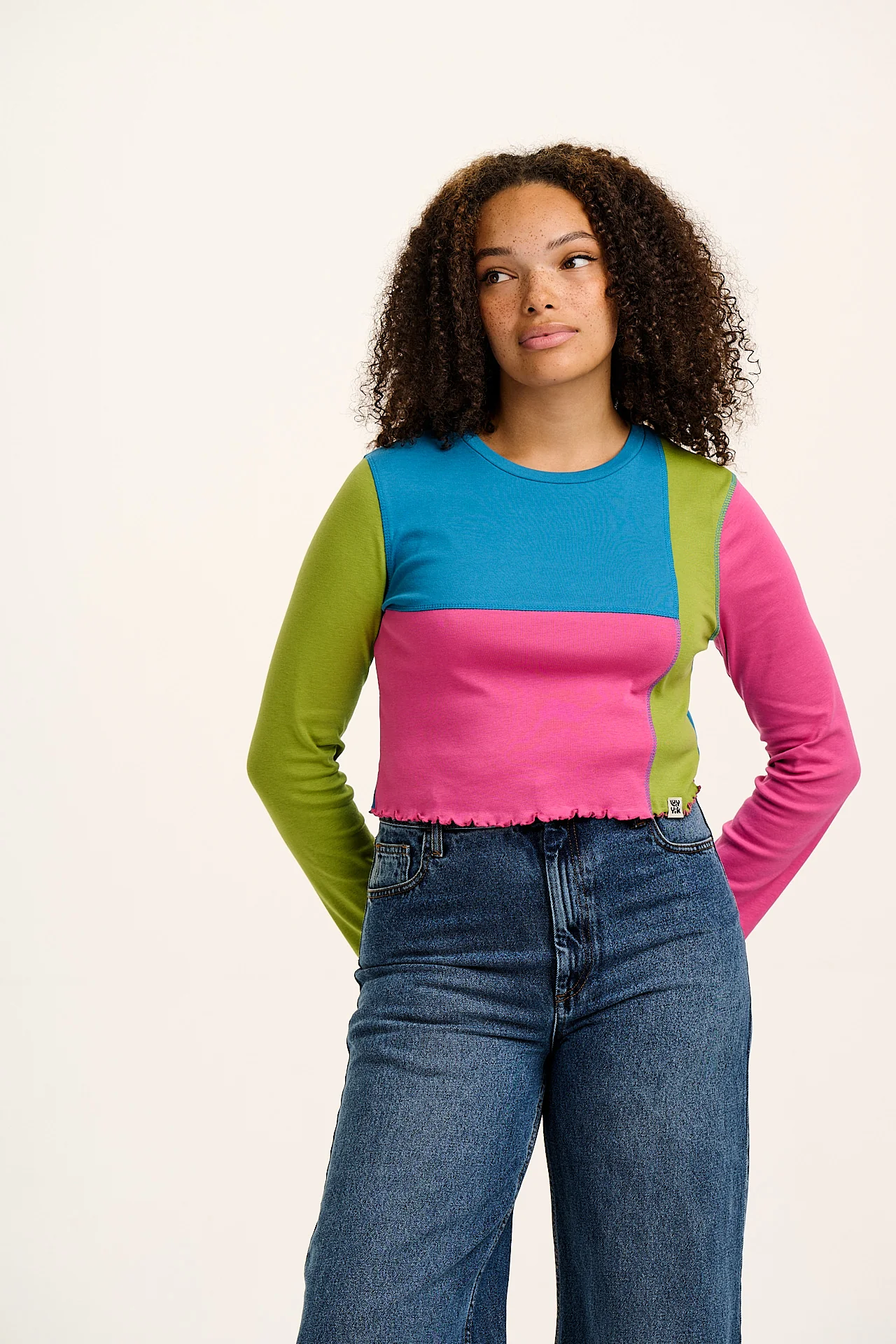 Hansel - Long Sleeve Cotton Crop Top in Pink, Blue & Green