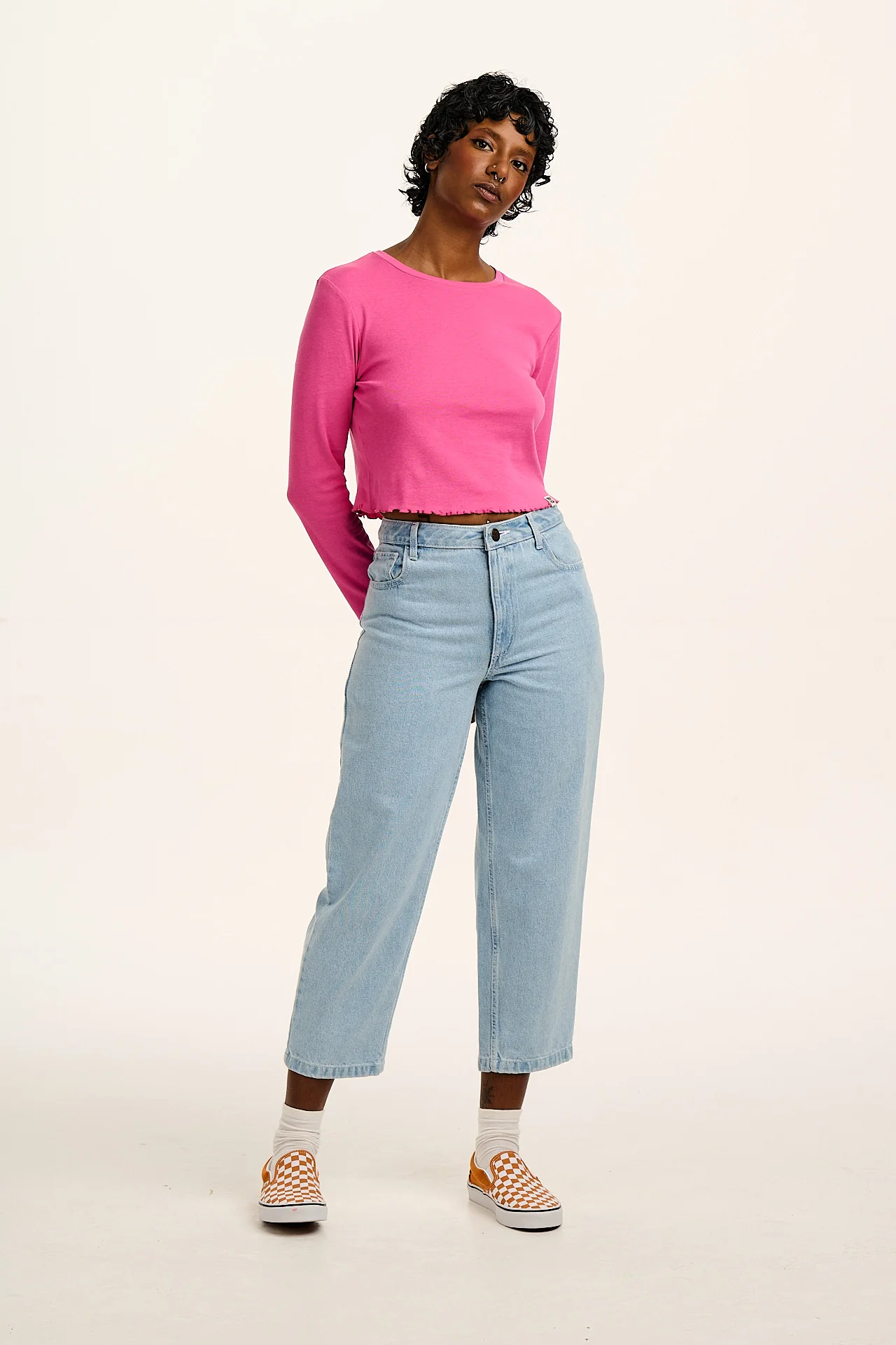 Hansel - Long Sleeve Cotton Crop Top in Mulberry Pink