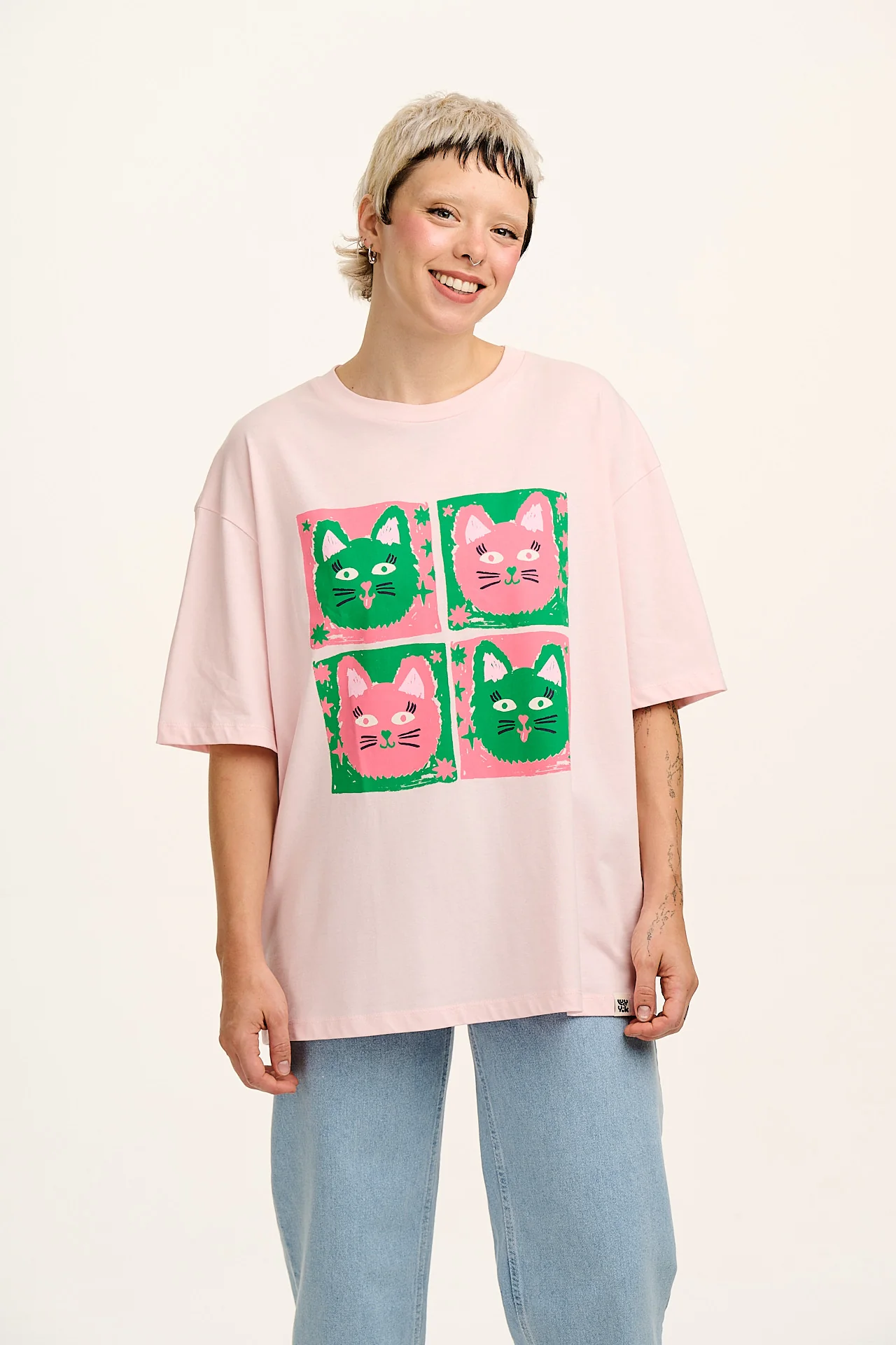 L.E Benny -  Oversized Cotton Tee in Cat Print