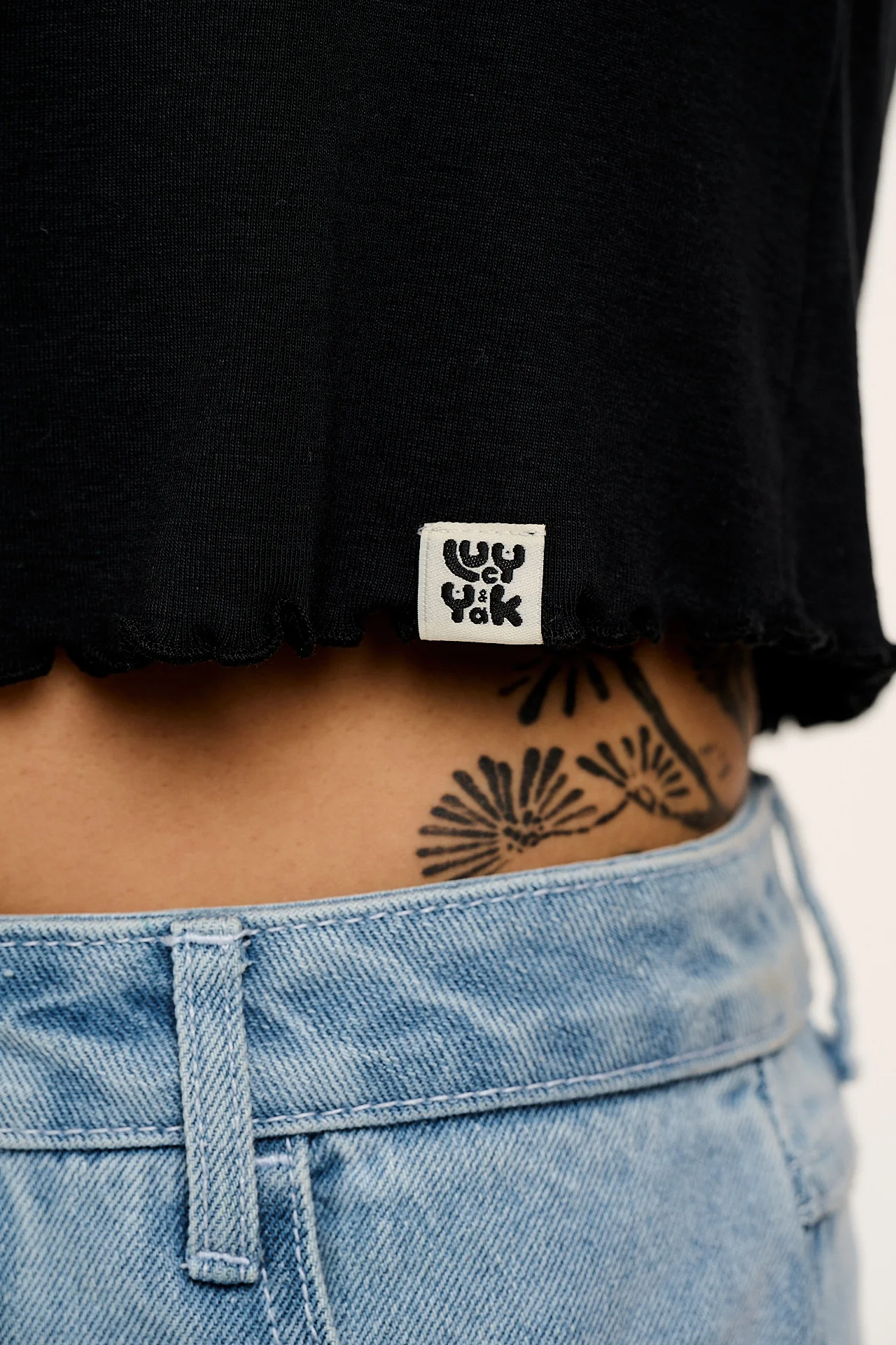 Greta - Cropped Cotton Top in Black