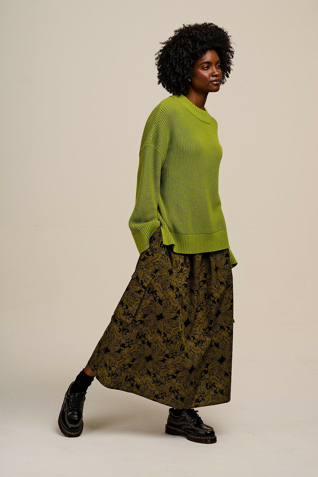 Amari - Oversized Knitted Jumper in Lima Bean Green