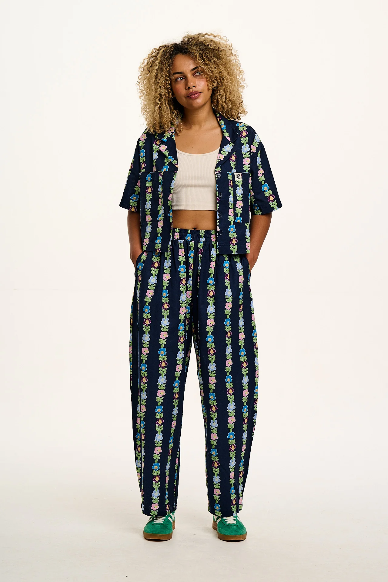 Freddie - Barrel Leg Cotton & Linen Trousers in Navy Island Bloom Print