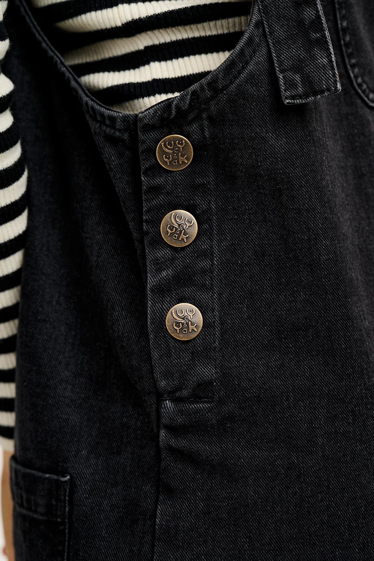 Ali - Baggy Denim Dungarees in Washed Black