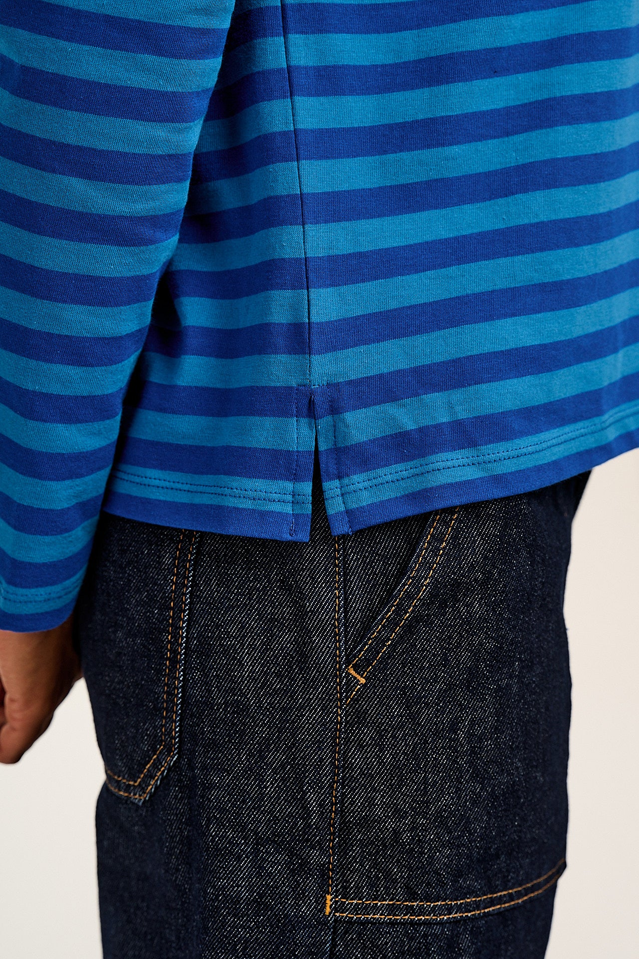 Mysen - Long Sleeve Cotton Tee in Blue Stripe