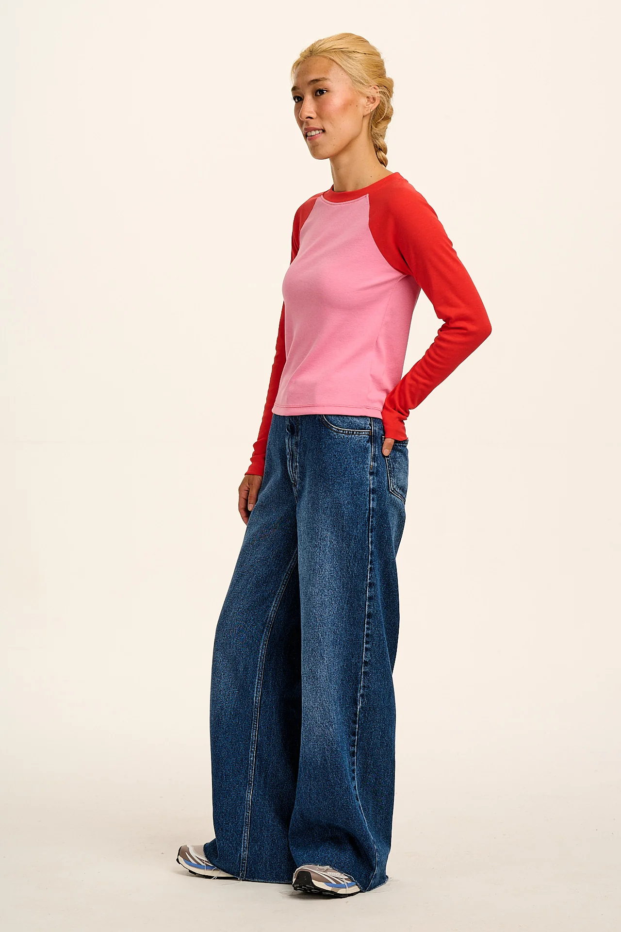 Avi - Long Sleeve Raglan Tee in Pink & Red