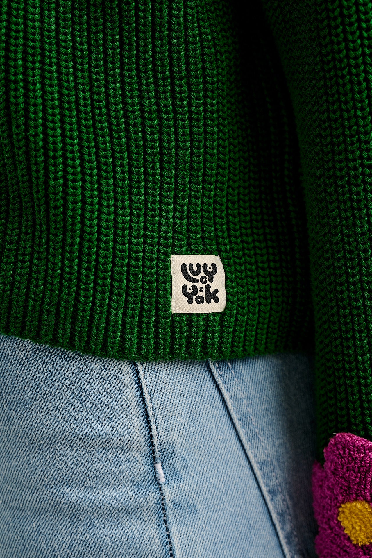 Robyn - V-Neck Cotton Cardigan in Green with Bubble Floral Motif