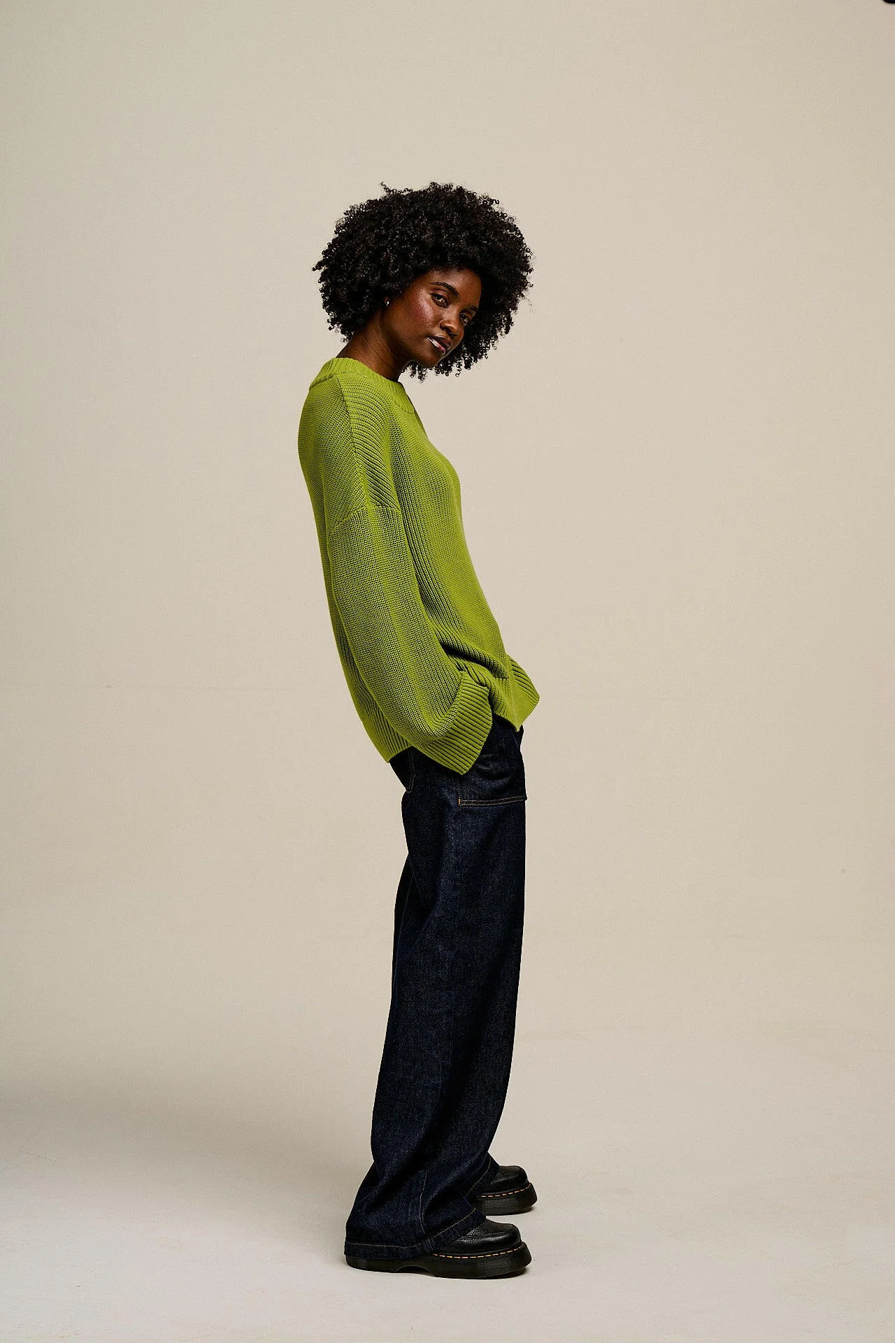 Amari - Oversized Knitted Jumper in Lima Bean Green