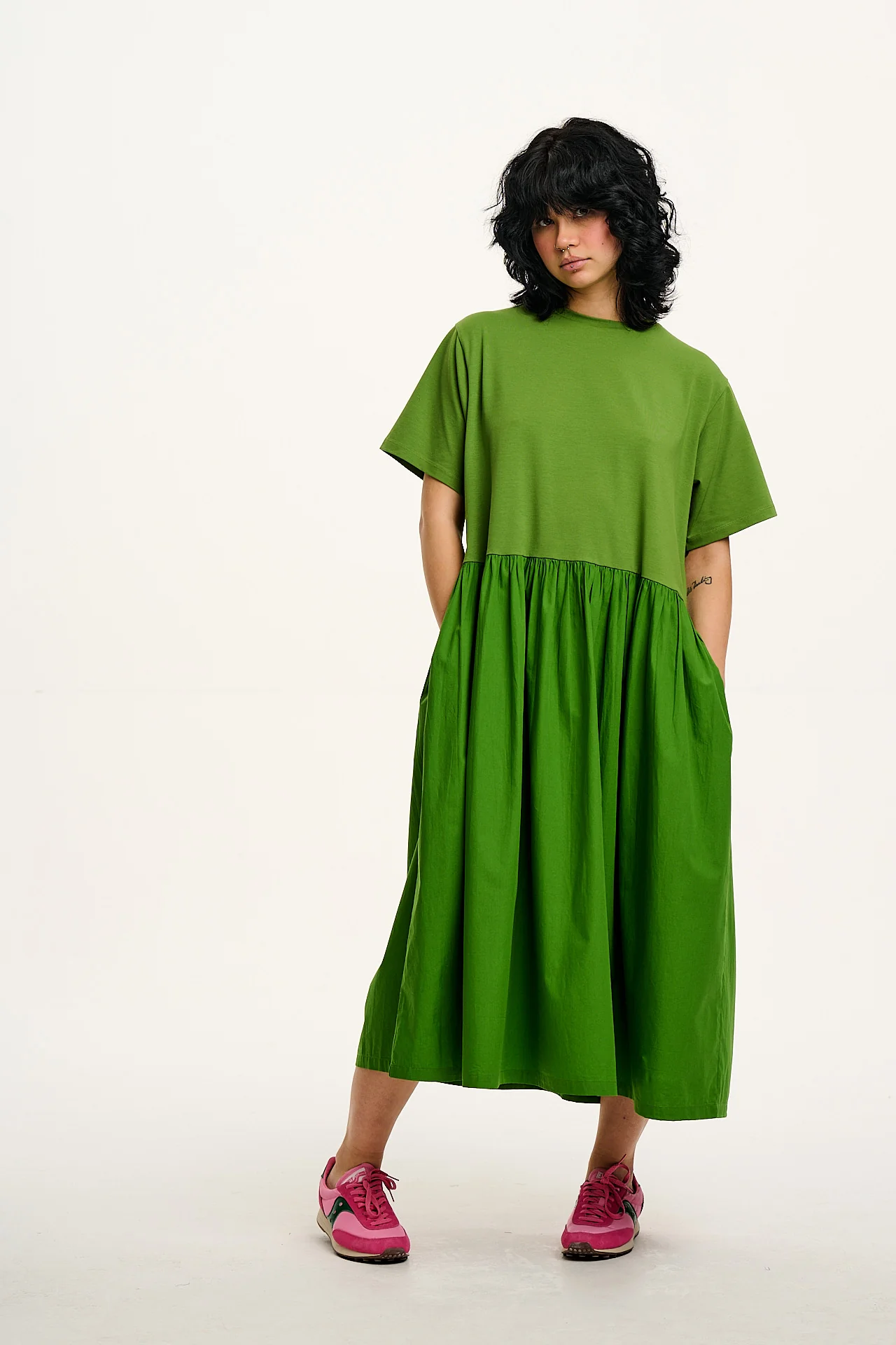 Georgia - Midi Dress in Green