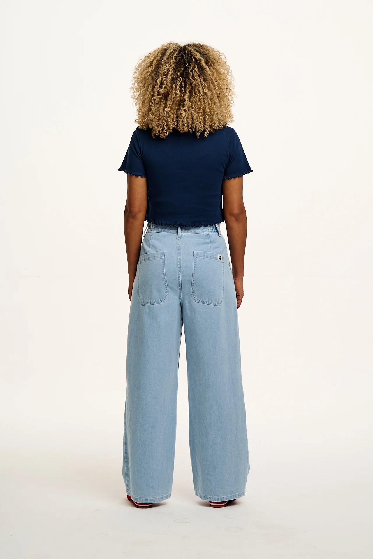 Greta - Cropped Cotton Top in Navy Caliente! Print