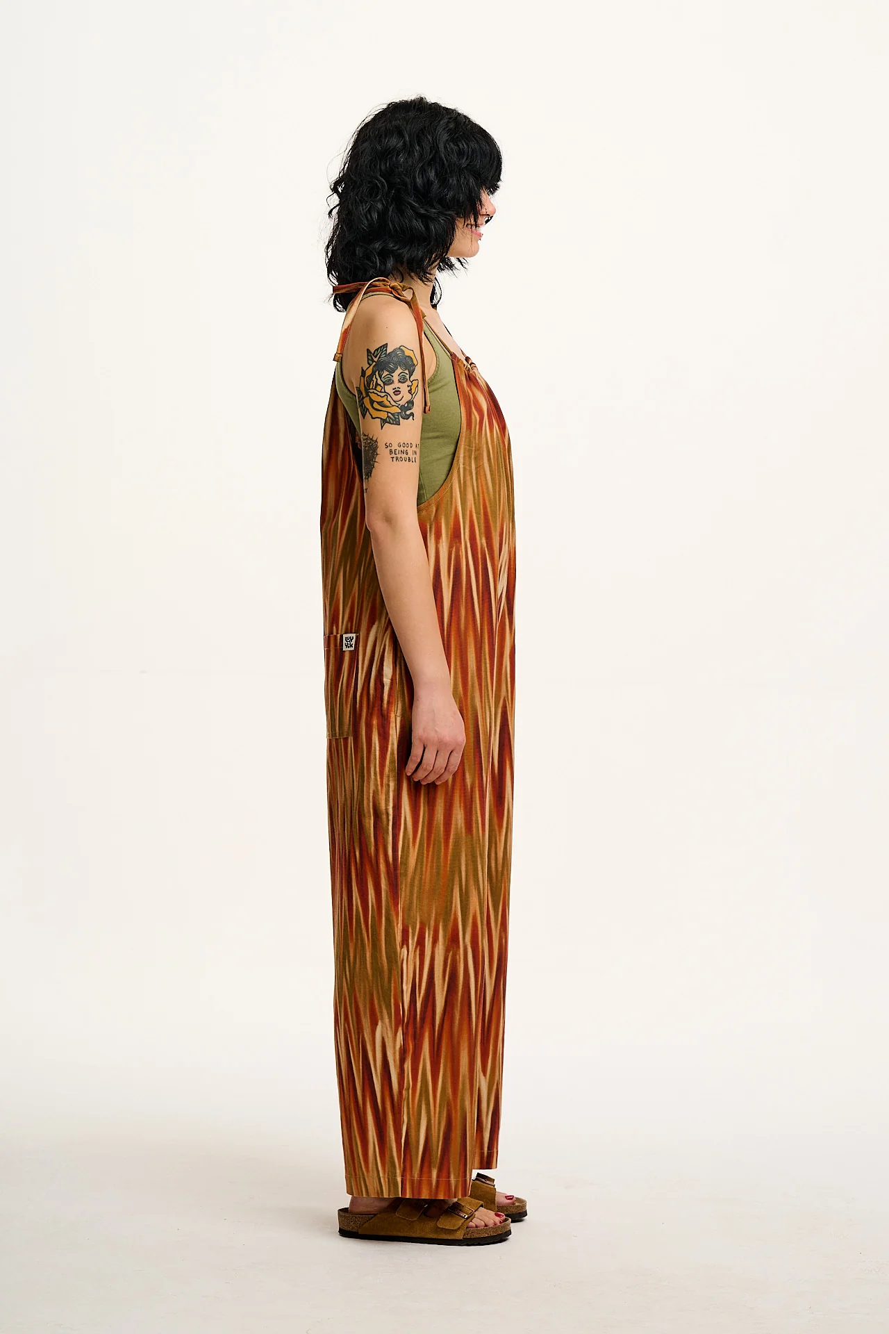 Ramona - Cotton & Linen Jumpsuit in Red Wavy Print