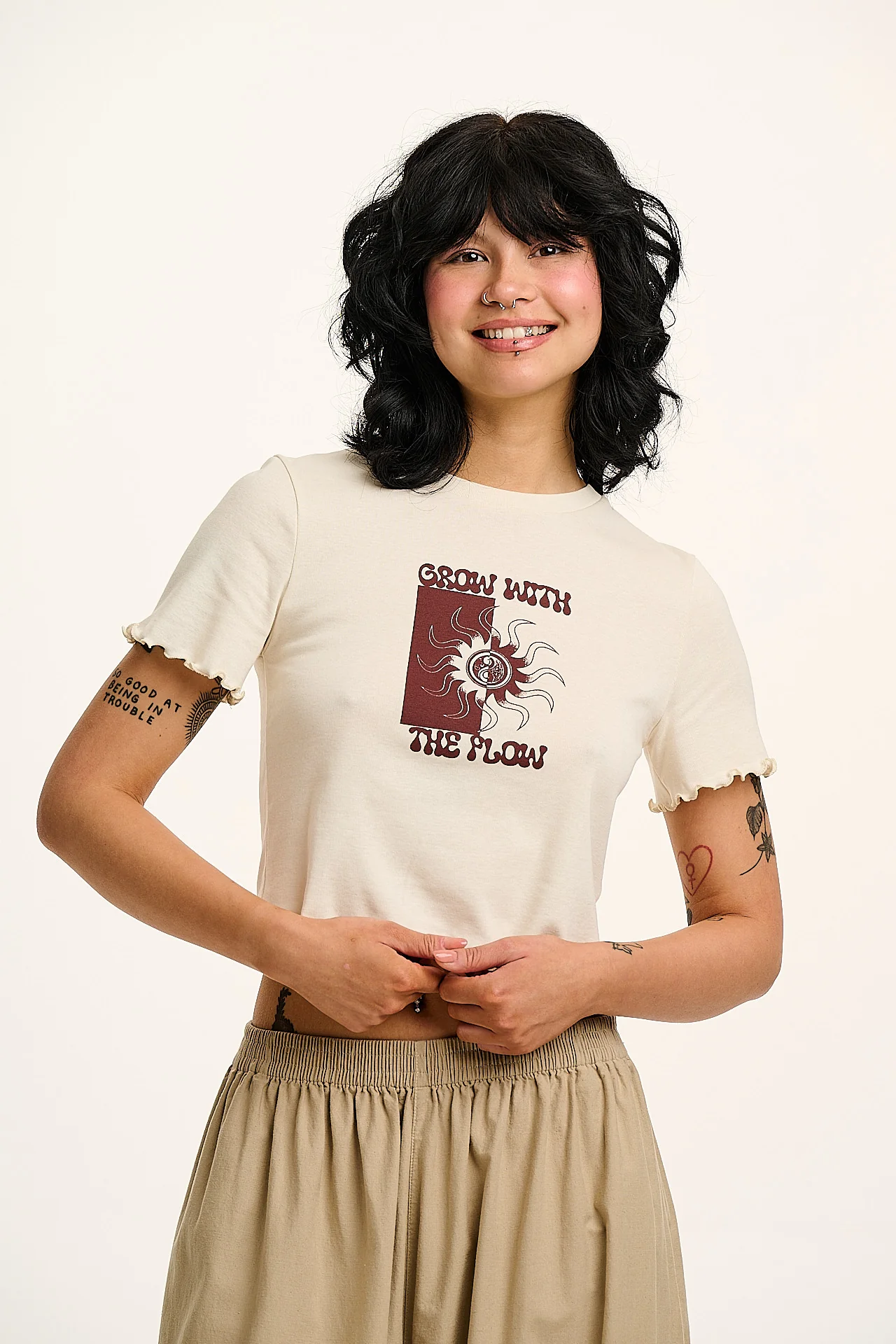 Greta - Cropped Cotton Top in Grow with the Flow Print