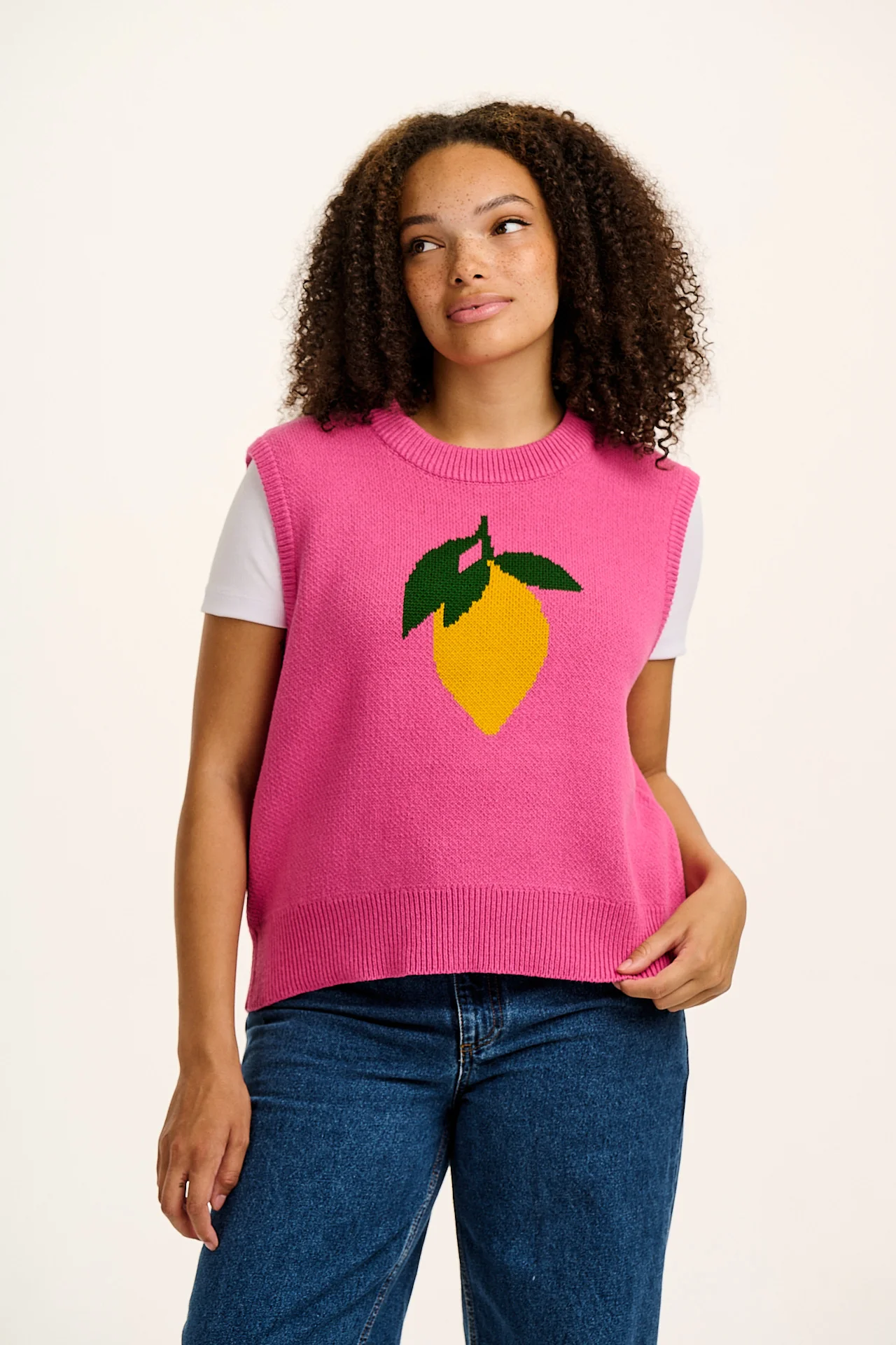 Saffle - Knitted Sweater Vest in Pink with Lemon