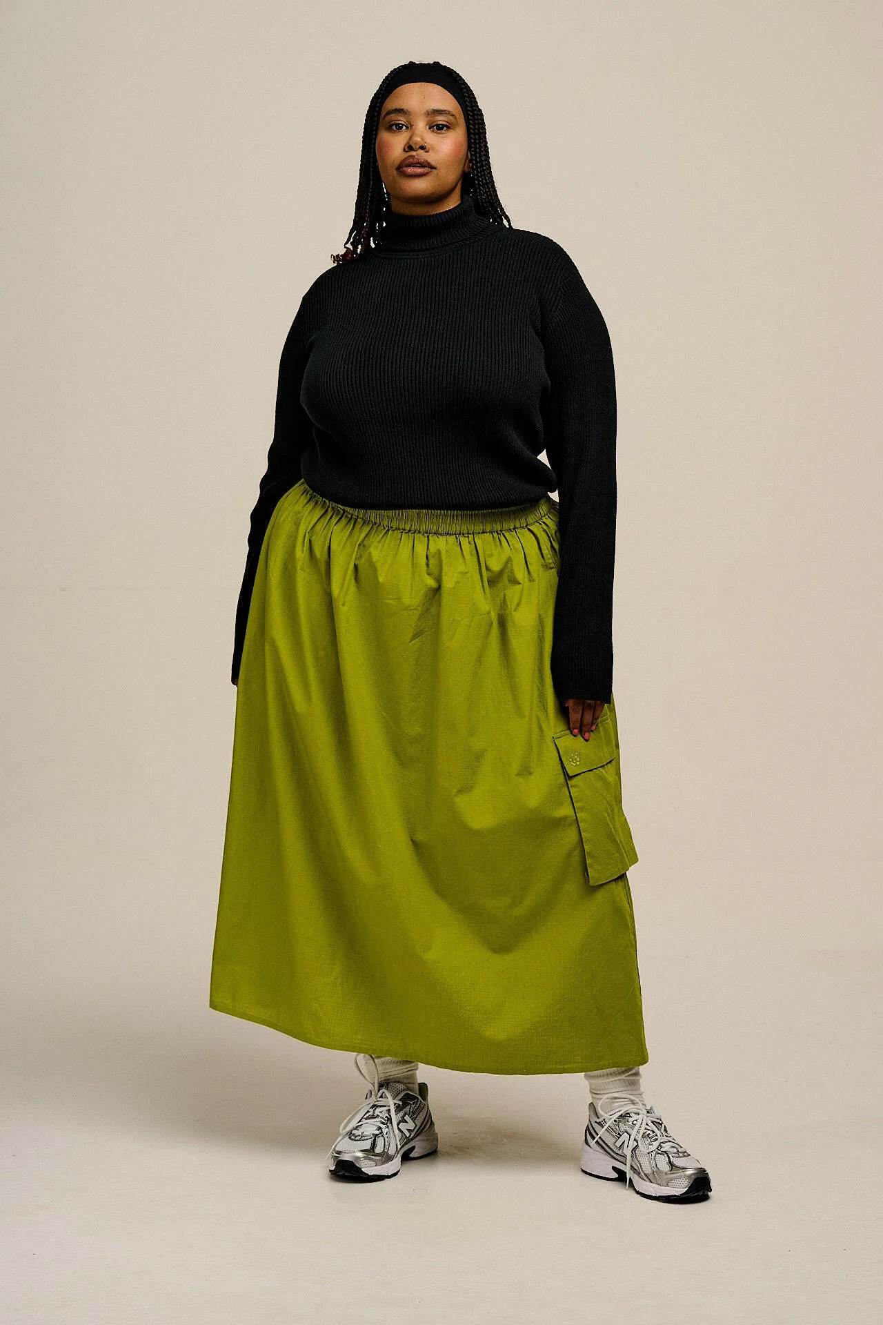 Dakota - Midi Skirt in Lima Bean Green