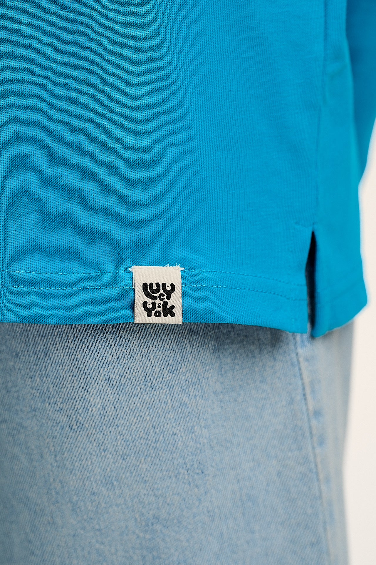 Murat - Long Sleeve Lightweight Cotton Tee in Hawaiian Blue