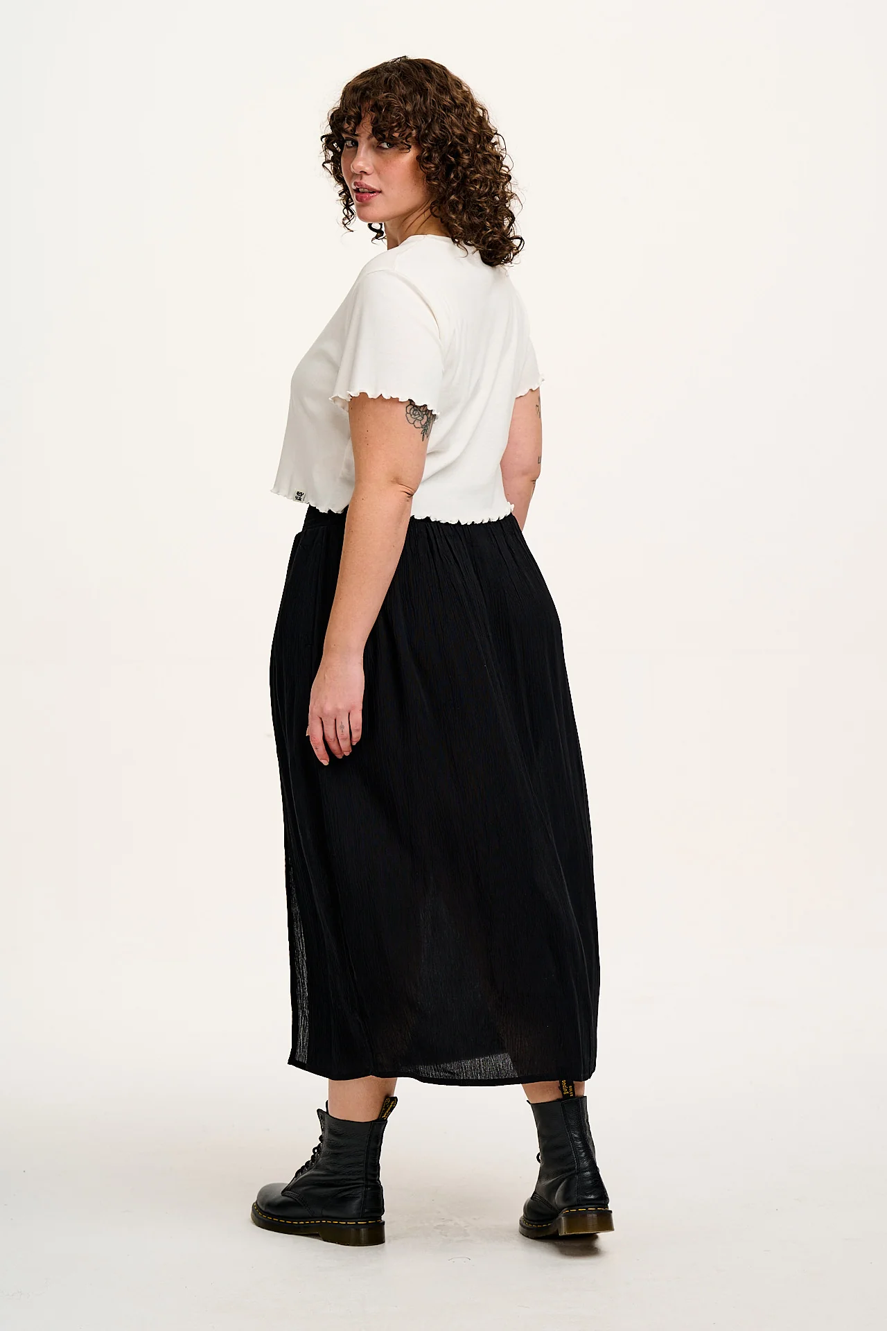 Poppy - Elasticated Waist Skirt in Black