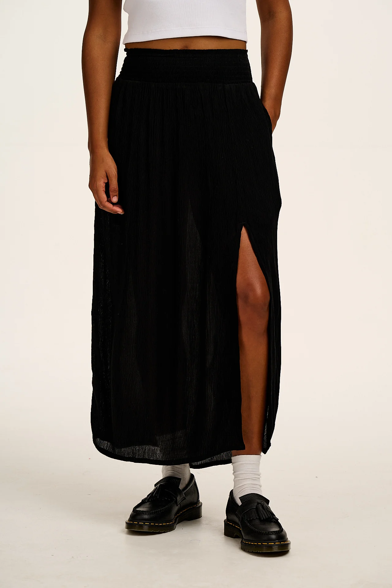 Poppy - Elasticated Waist Skirt in Black