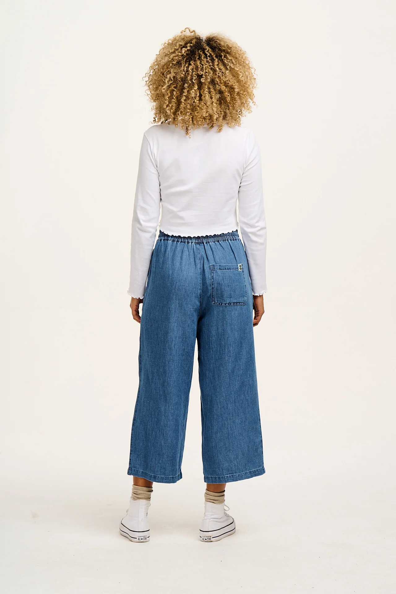 Chuck - Cotton & Hemp Trousers in Mid Wash Blue