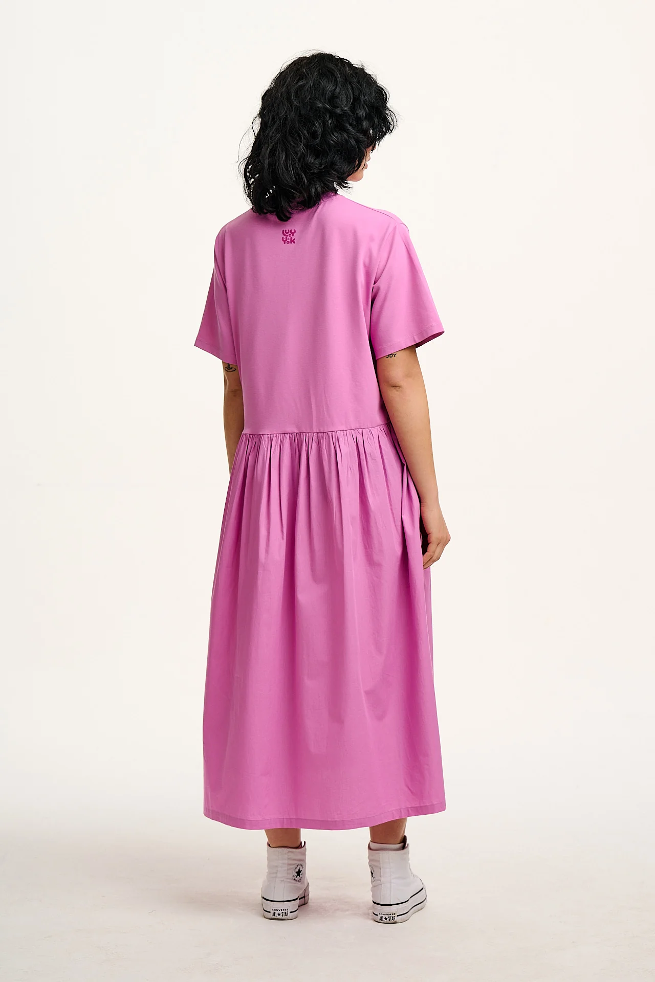 Georgia - Midi Dress in Pink