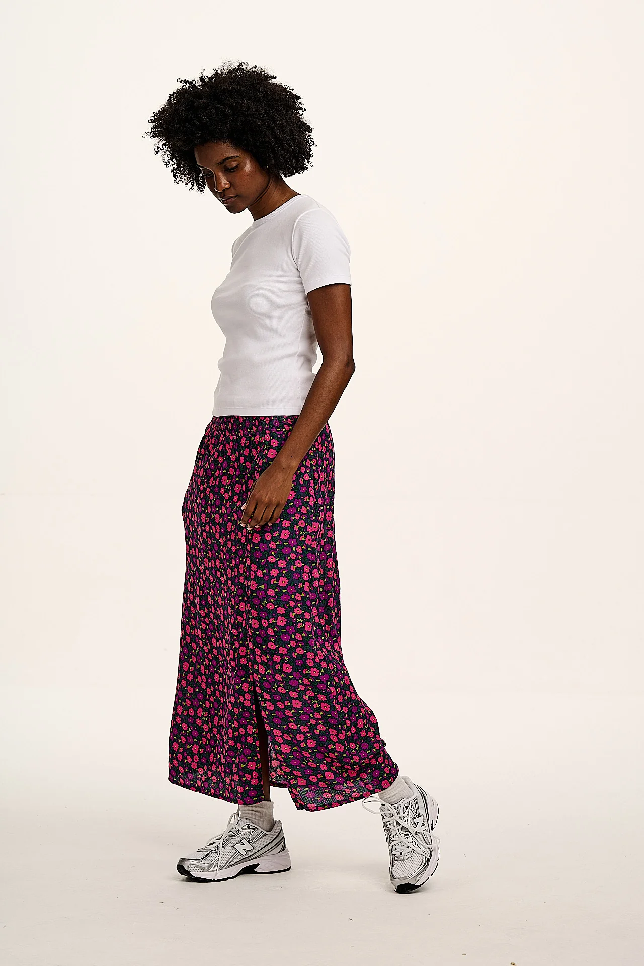 Poppy - Elasticated Waist Skirt in Purple Ditsy Floral Print