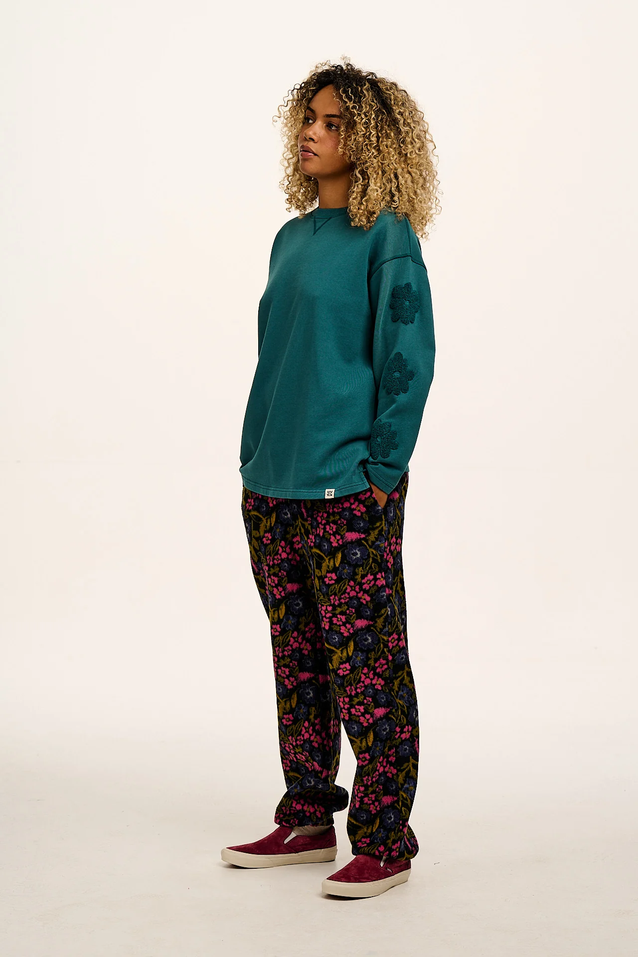 Jamie - Polar Fleece Jogger in Grunge Ditsy Floral Print