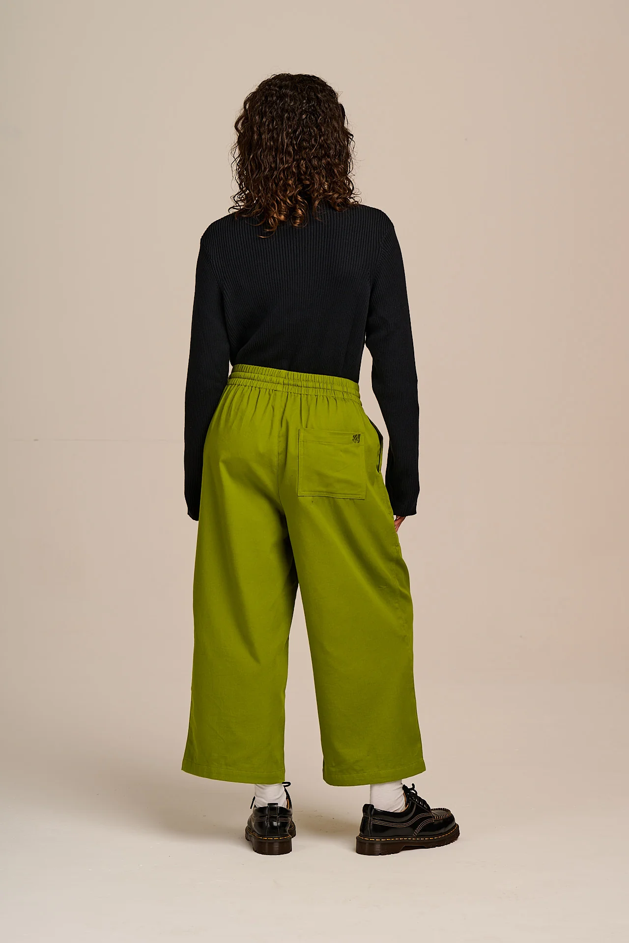 Chuck - Wide Leg Cotton Trousers in Lima Bean Green