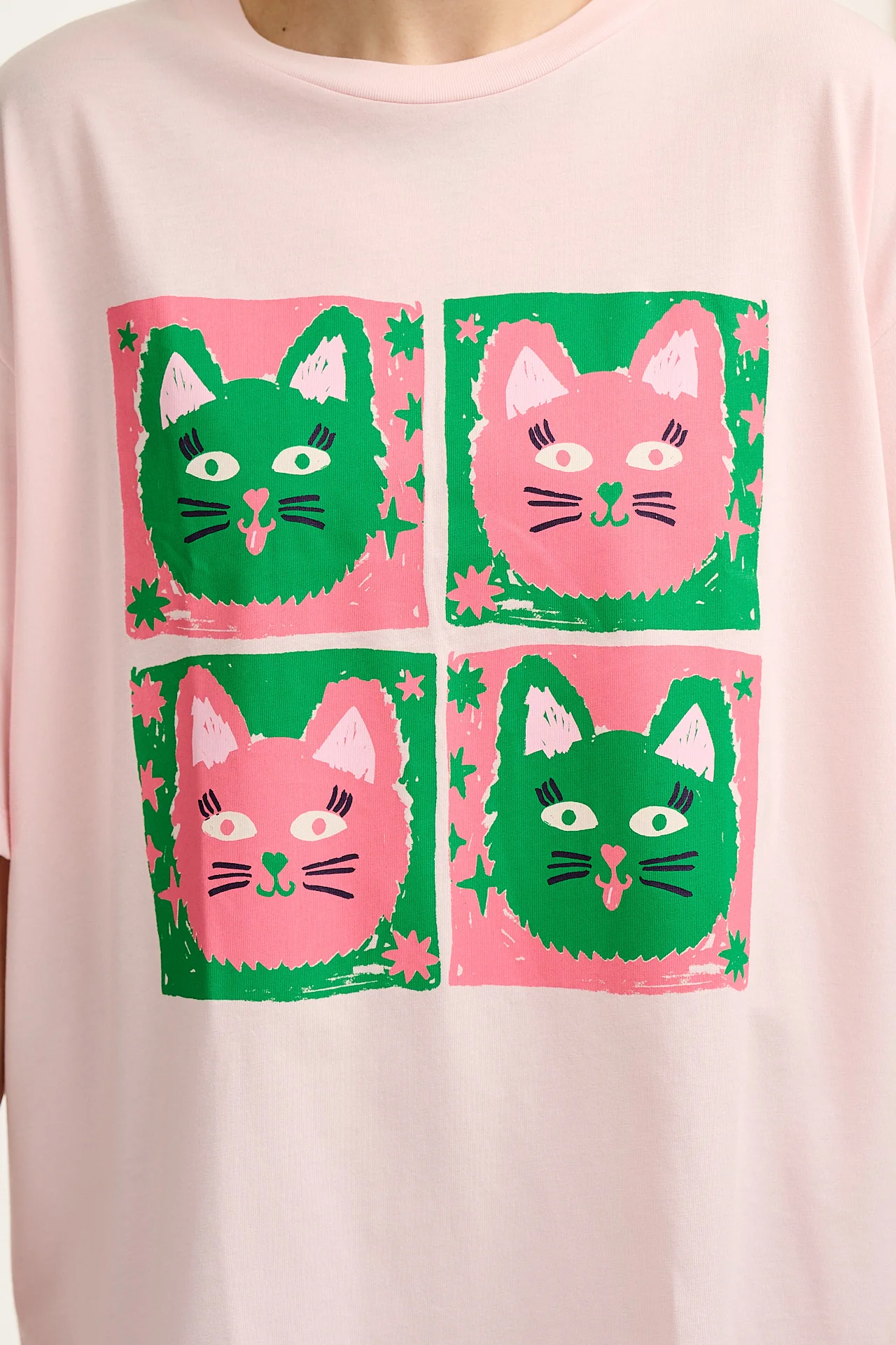 L.E Benny -  Oversized Cotton Tee in Cat Print