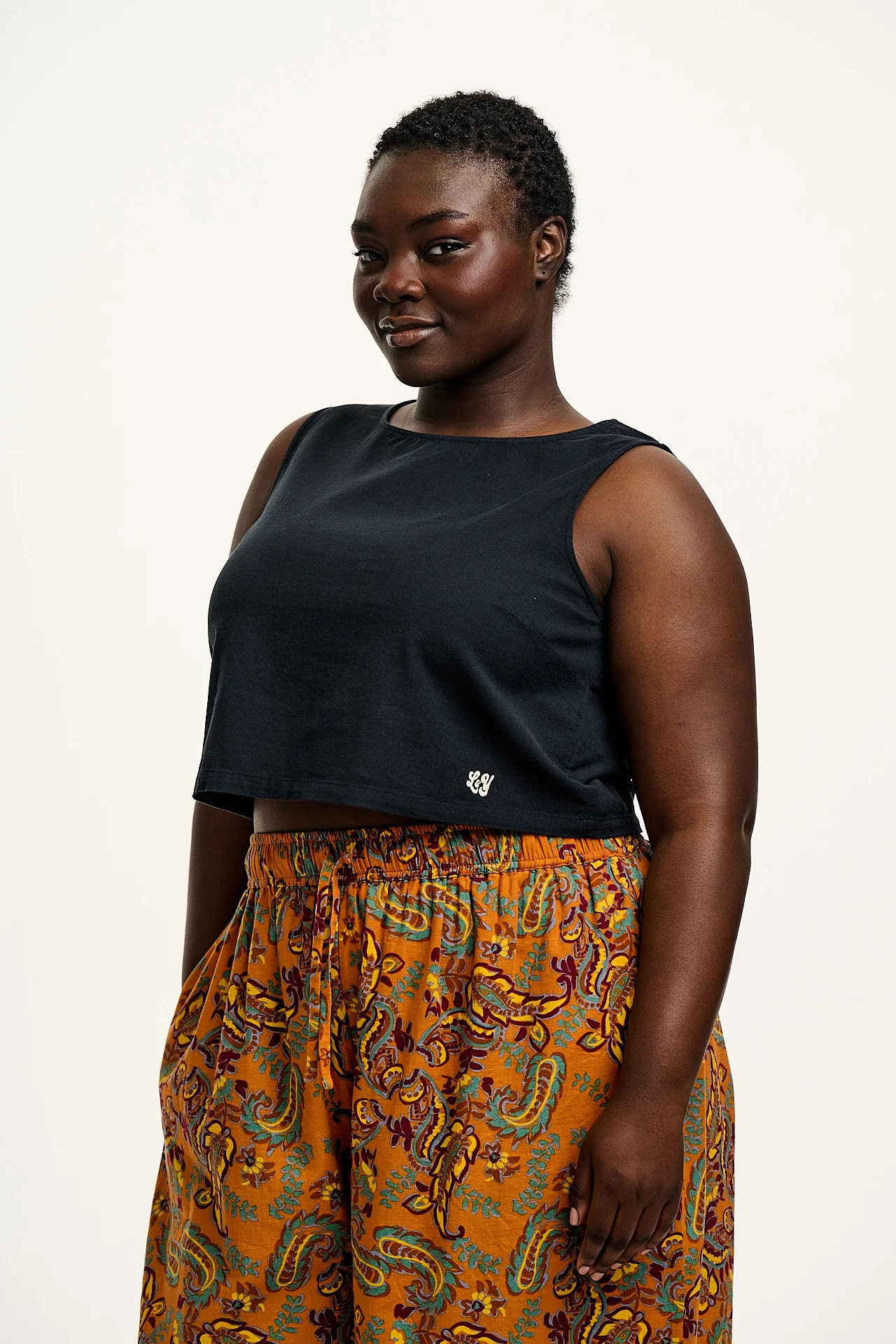 Arden - Cotton & Linen Shell Top in Black