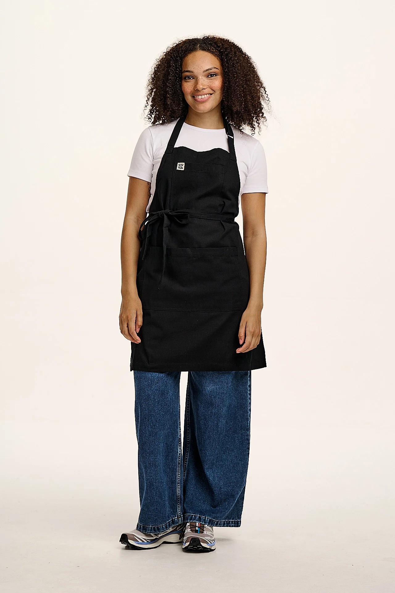 Ada - Midweight Cotton Apron in Classic Black