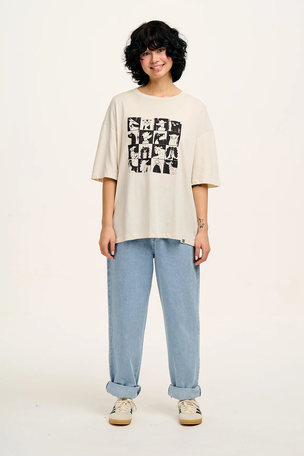 Addison - Denim Jeans in Light Wash Blue