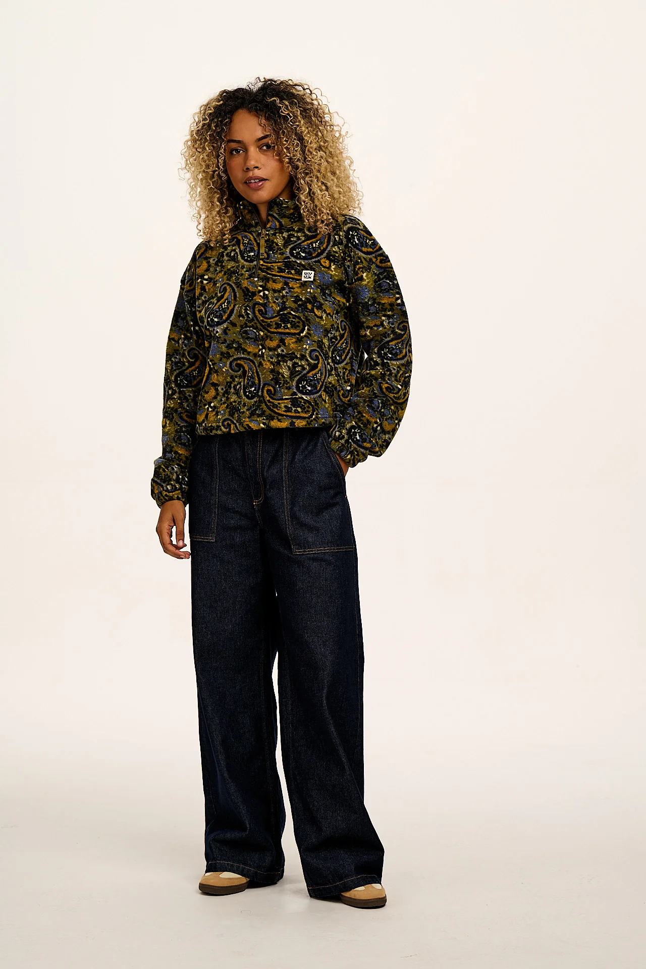Blake - Cropped Polar Fleece in Grunge Paisley Print