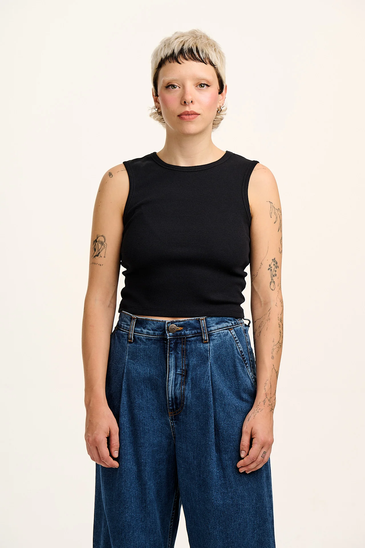 Rue - Ribbed Tank Top in Black