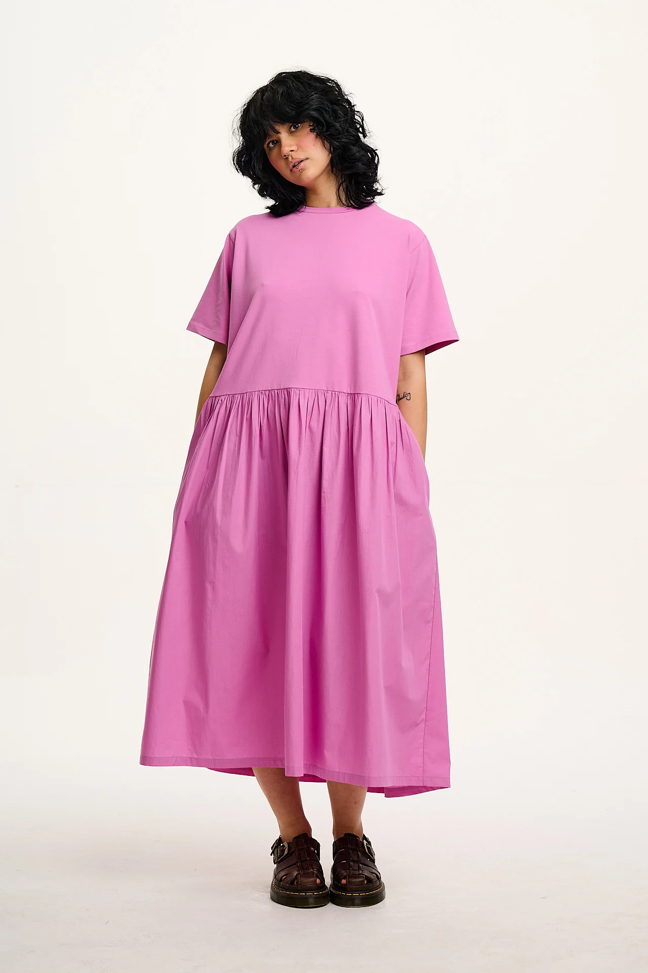Georgia - Midi Dress in Pink