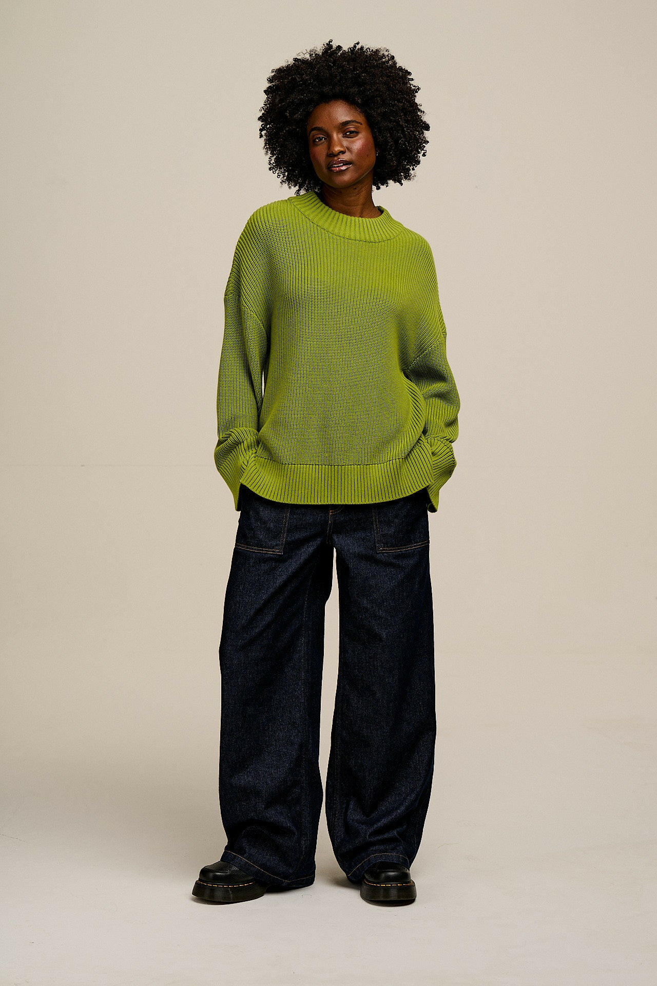 Amari - Oversized Knitted Jumper in Lima Bean Green