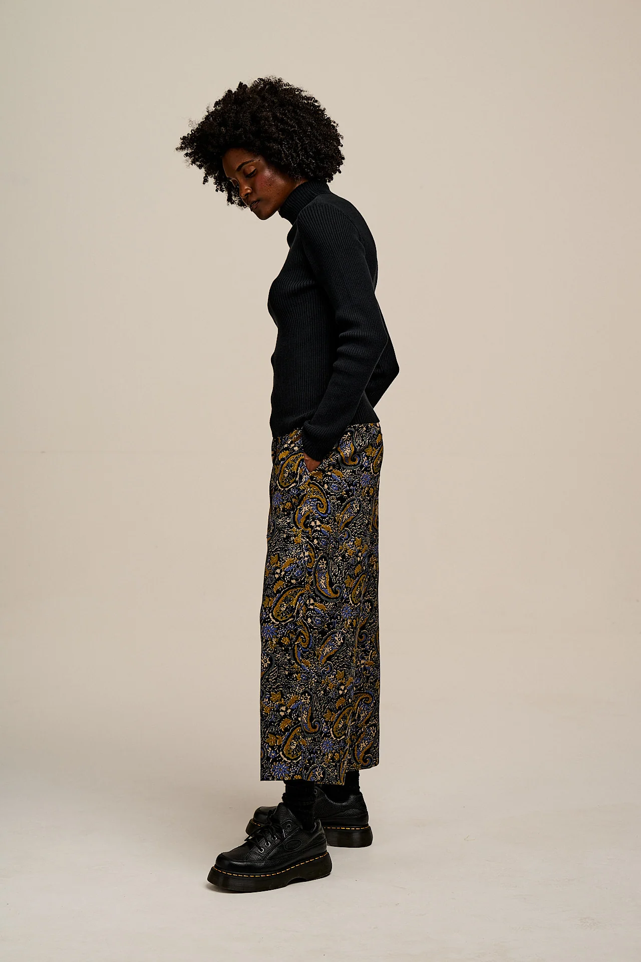 Chuck - Wide Leg Cotton Trousers in Grunge Blue Paisley Print