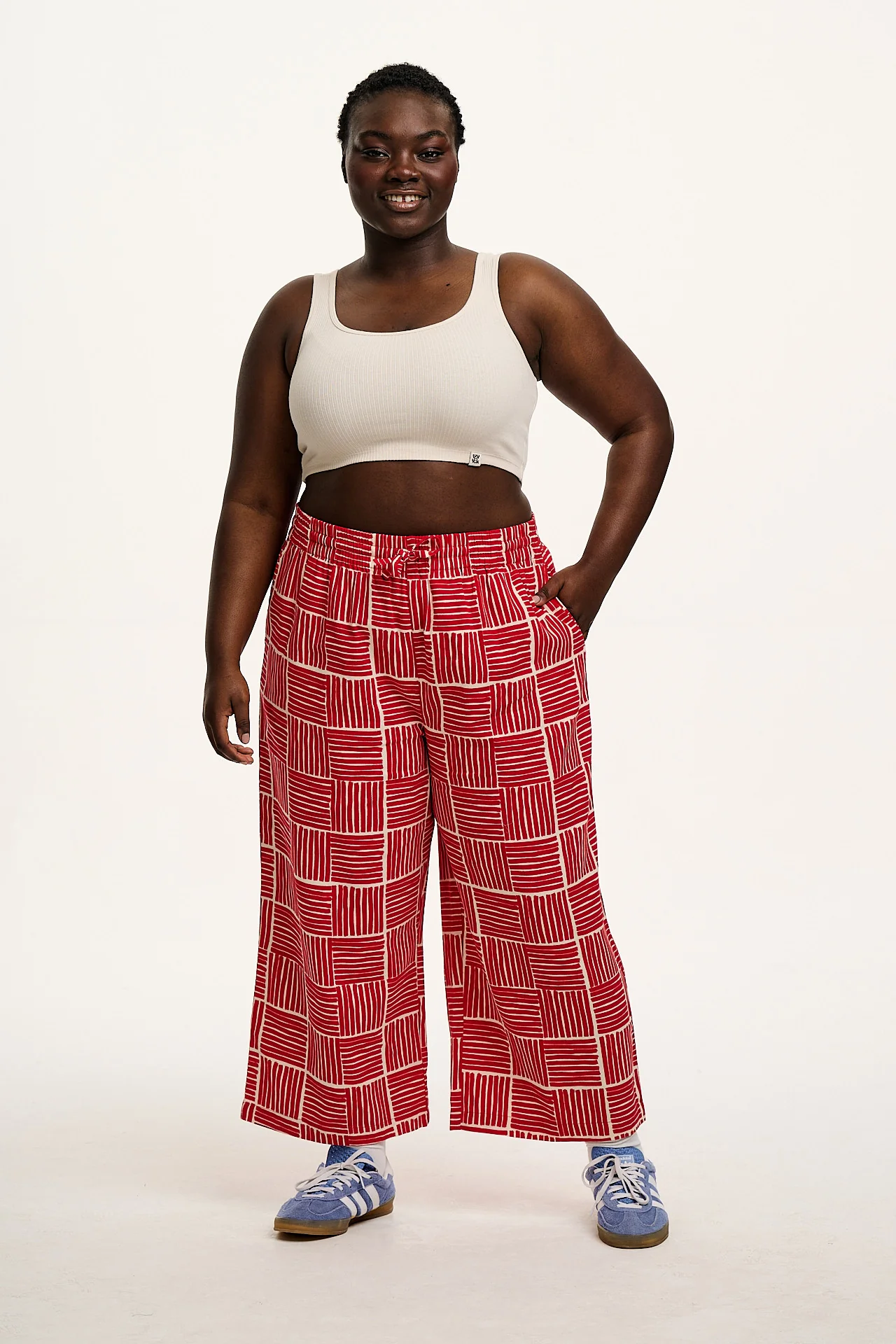 Chuck - Wide Leg Cotton Trousers in Red Geo Print