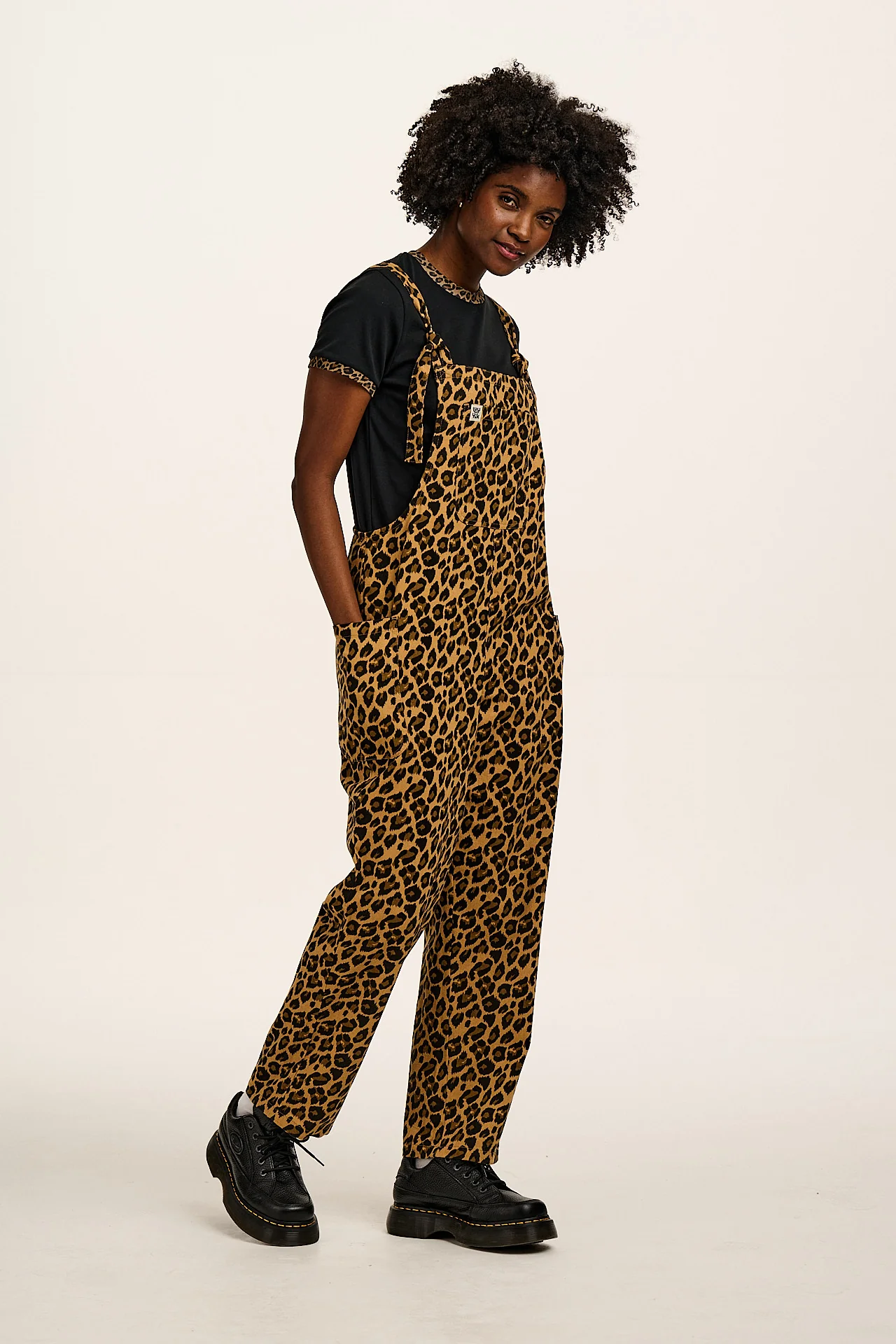 Maya - Cotton Tee in Black Leopard Print