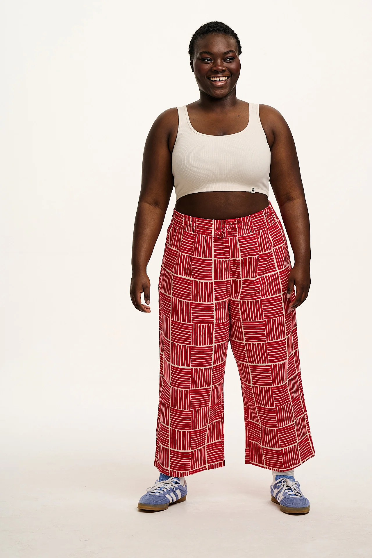 Chuck - Wide Leg Cotton Trousers in Red Geo Print