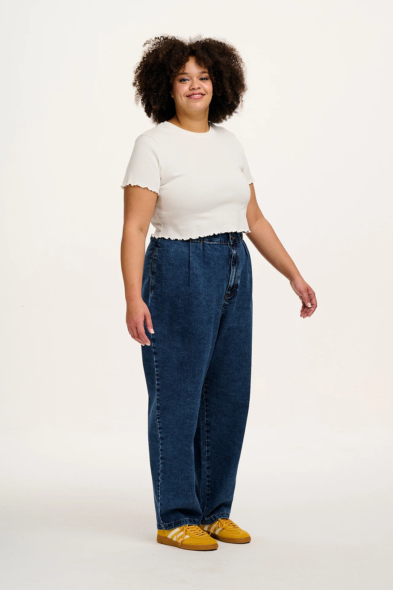 Addison - Denim Jeans in Mid Wash Blue