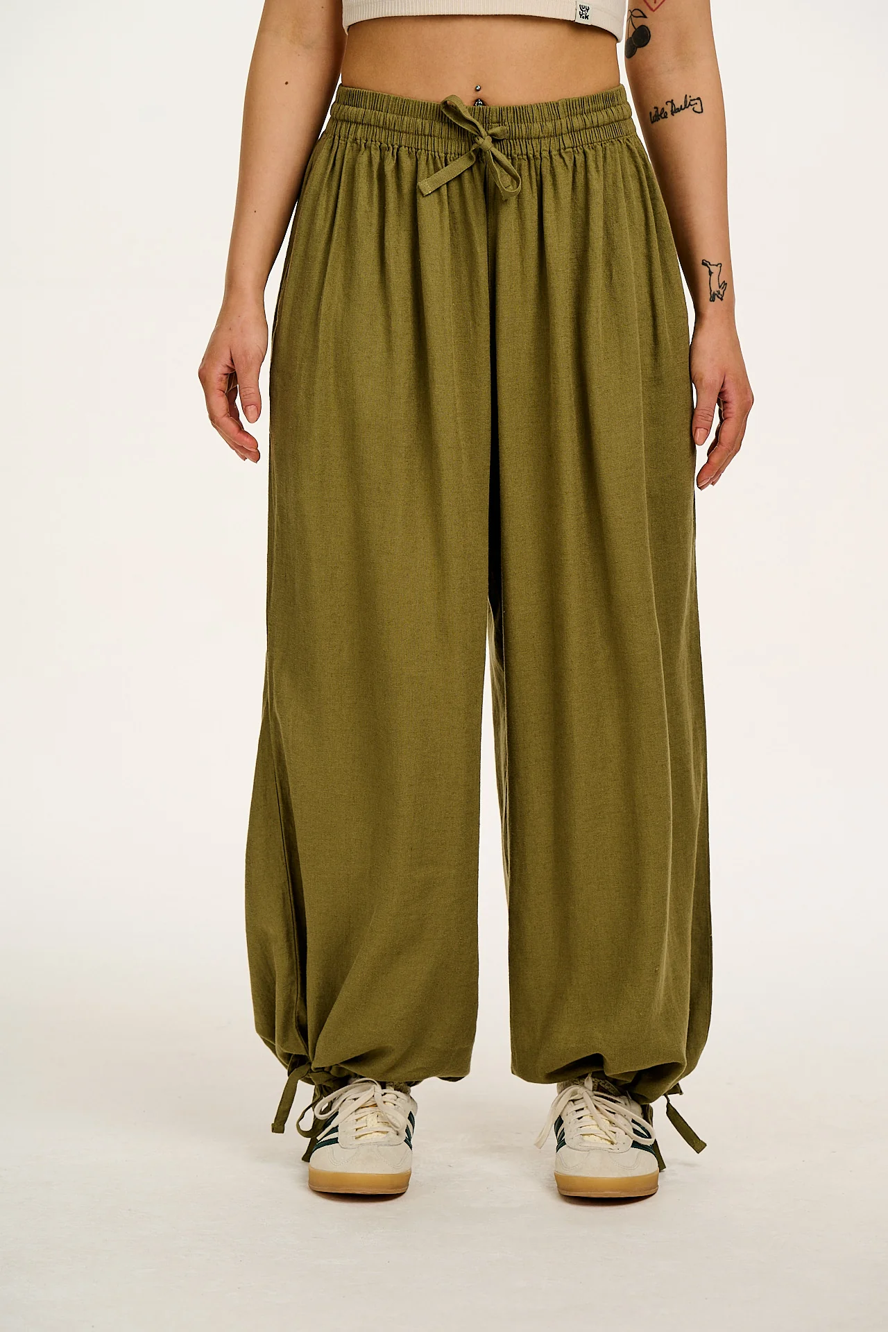 Mylo - Wide Leg Trousers in Herb Garden Green