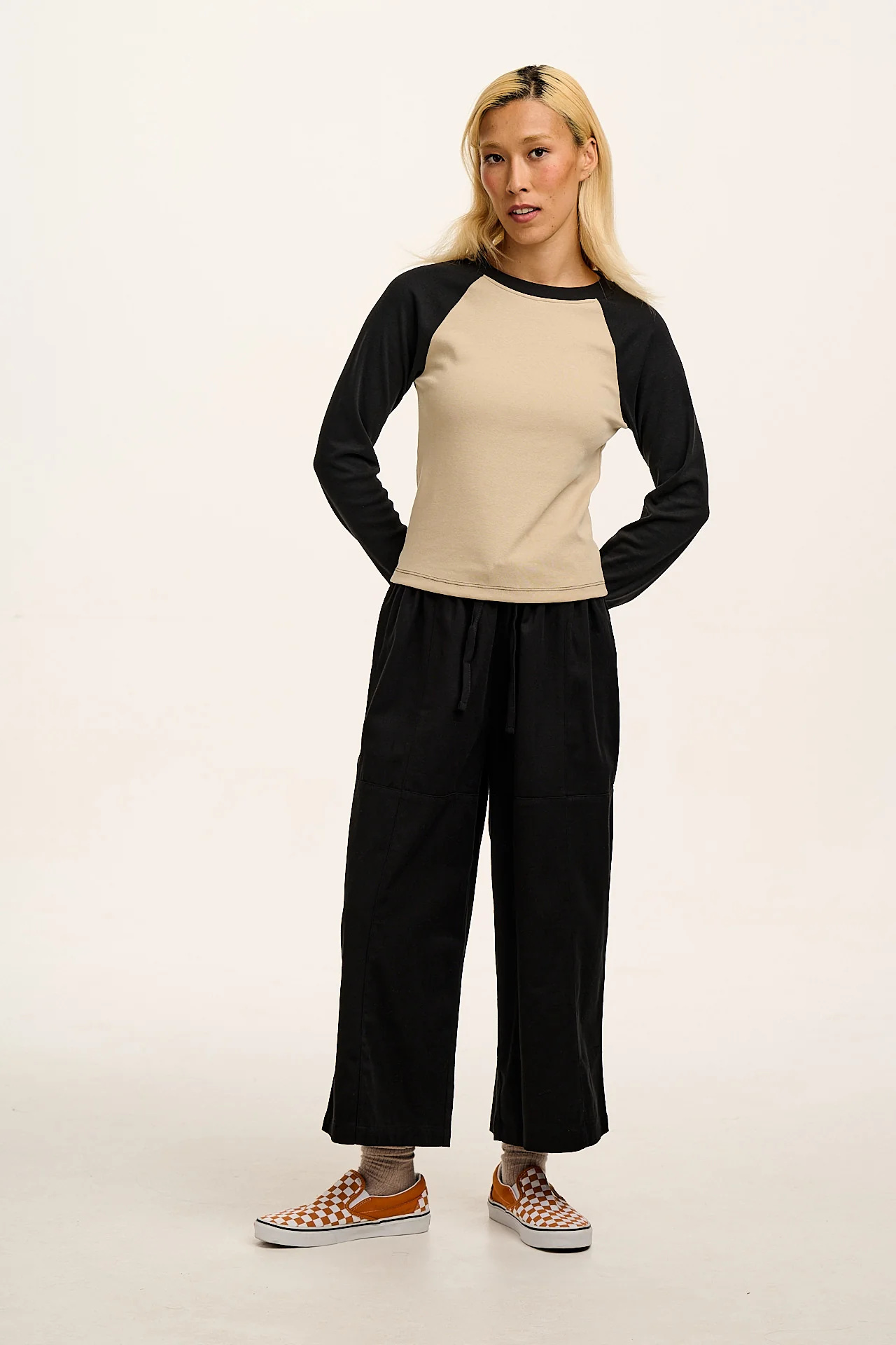 Chuck - Wide Leg Cotton Trousers in Black