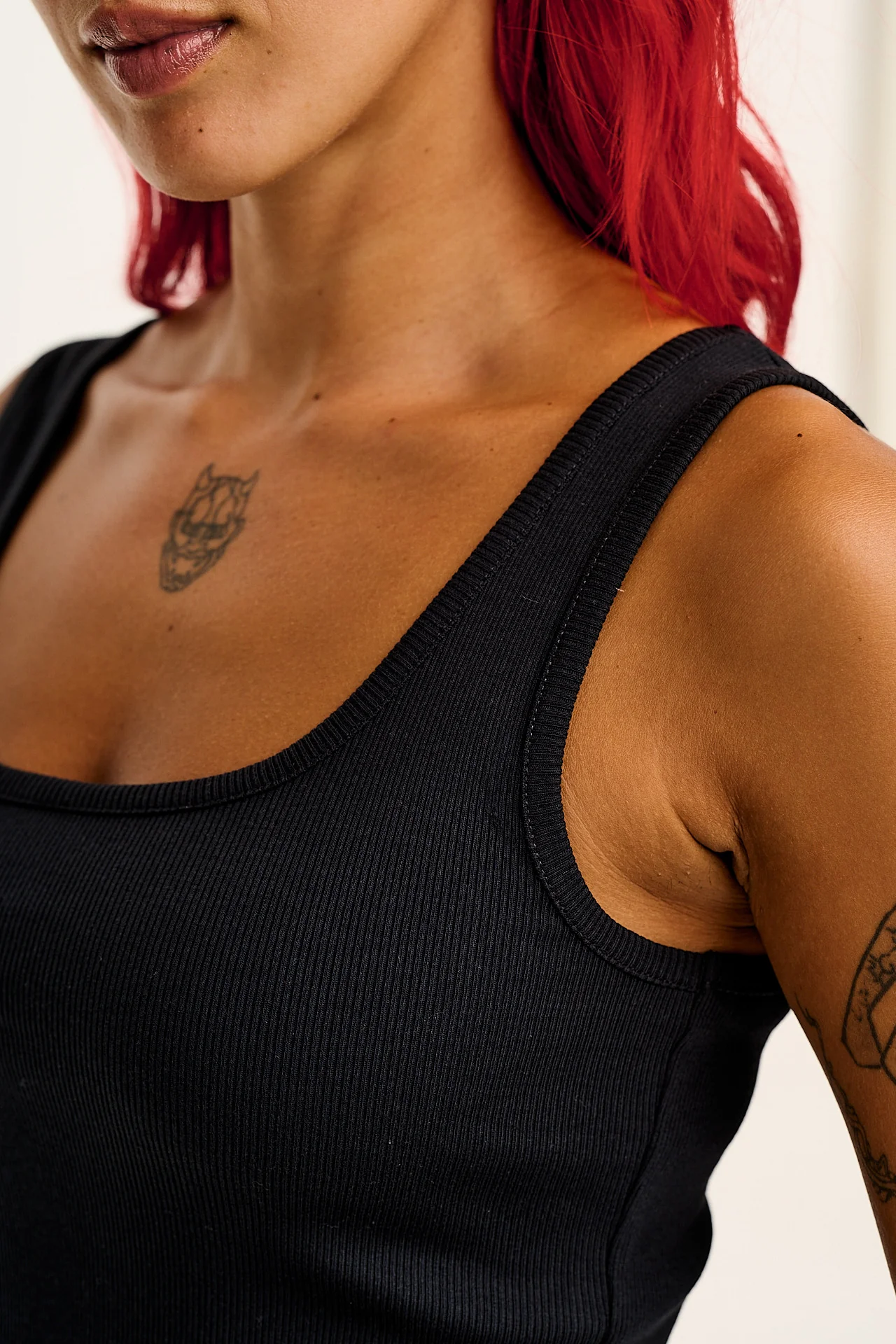 Eden - Vest in Black