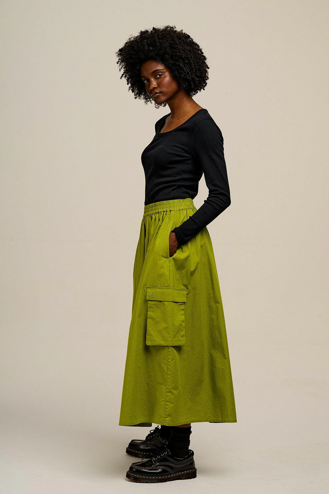 Dakota - Midi Skirt in Lima Bean Green