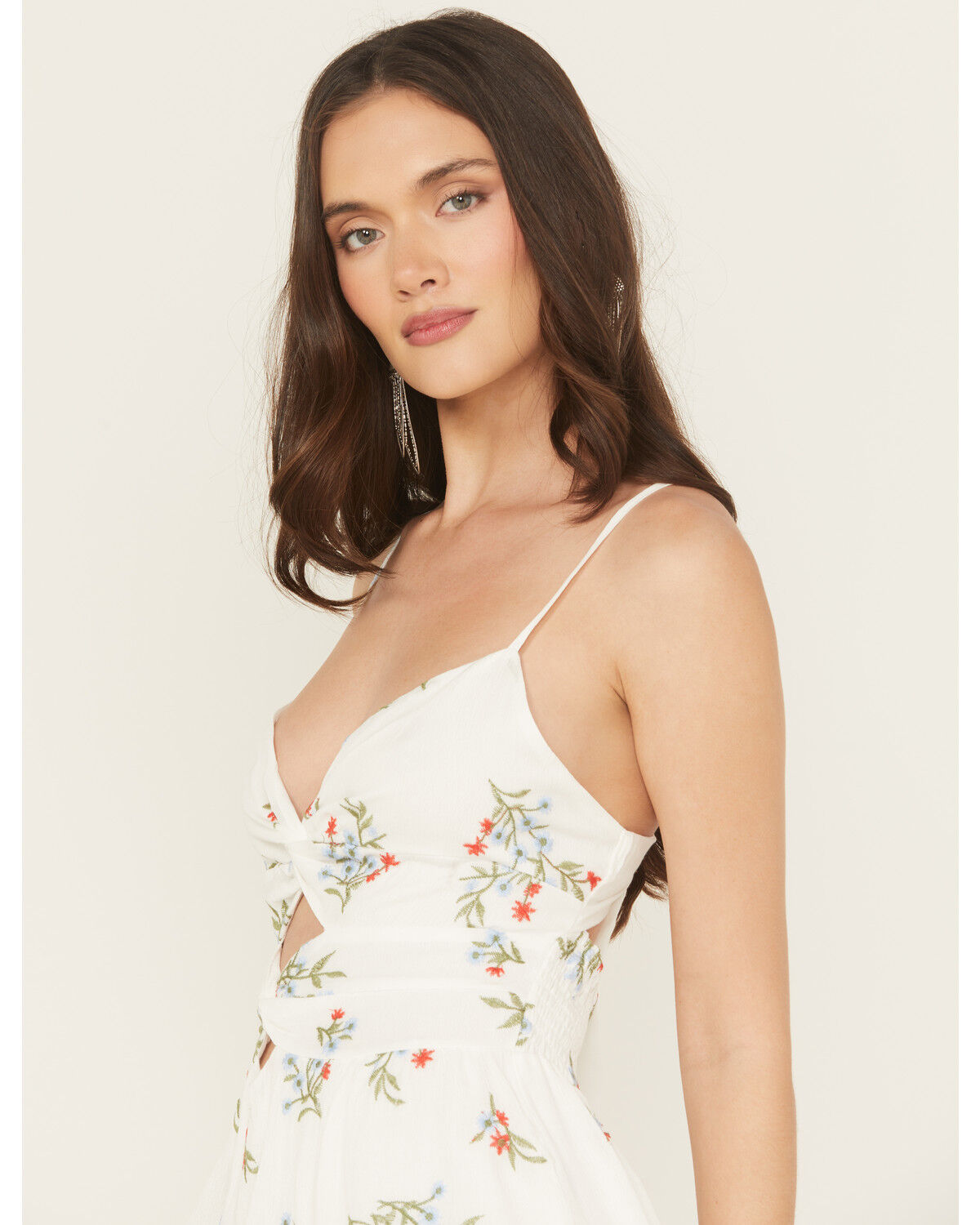 Wild Moss Women's Floral Embroidered Sleeveless Mini Dress