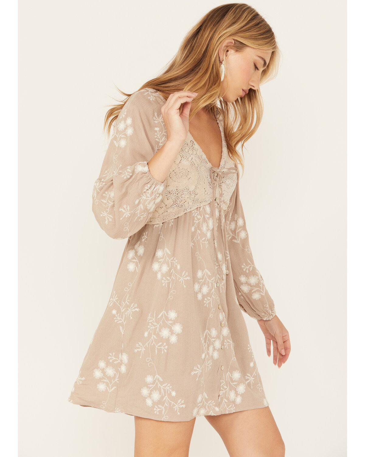 Wild Moss Women's Floral Embroidered Long Sleeve Mini Dress