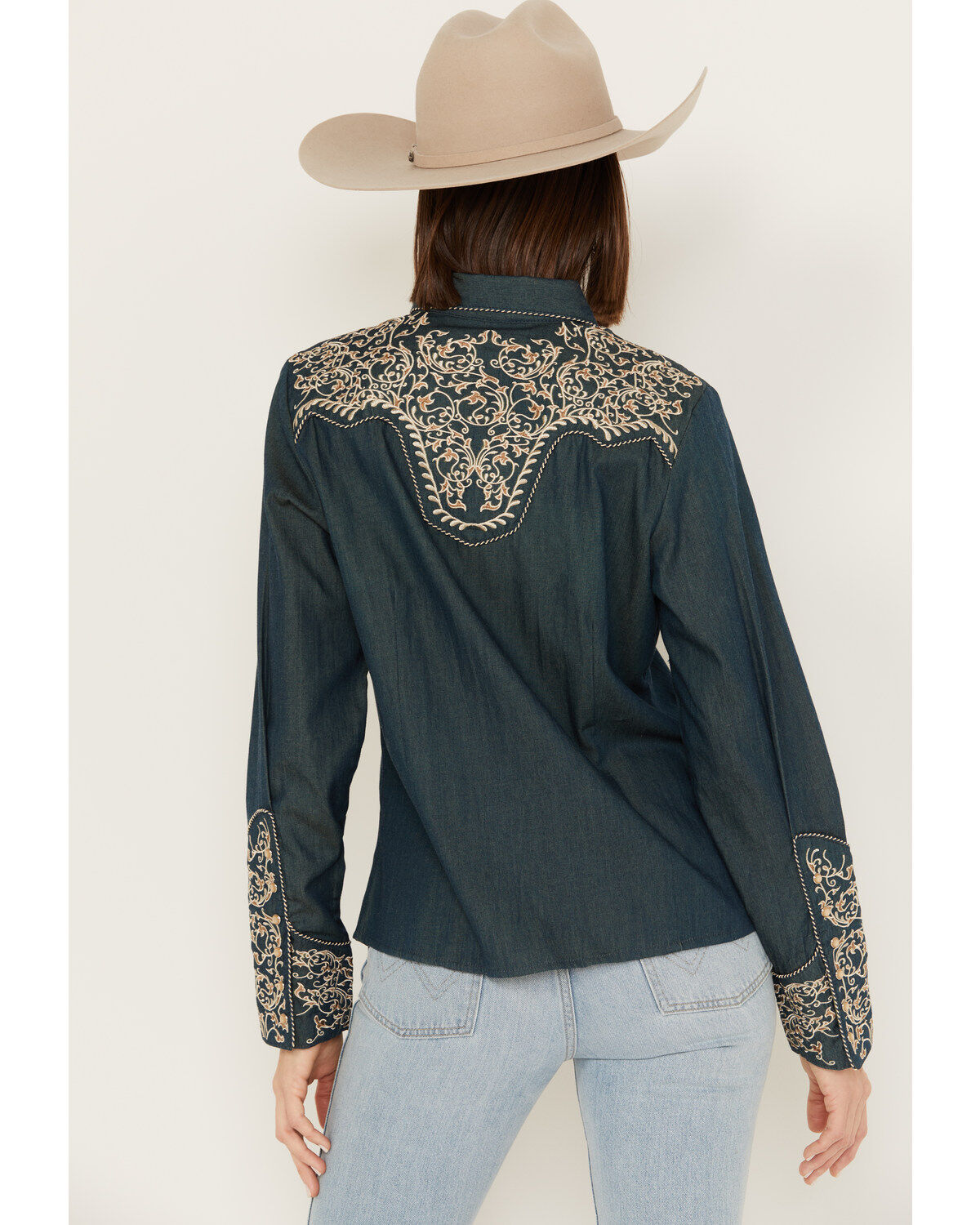 Scully Women's Vine Embroidered Long Sleeve Pearl Snap Western Shirt