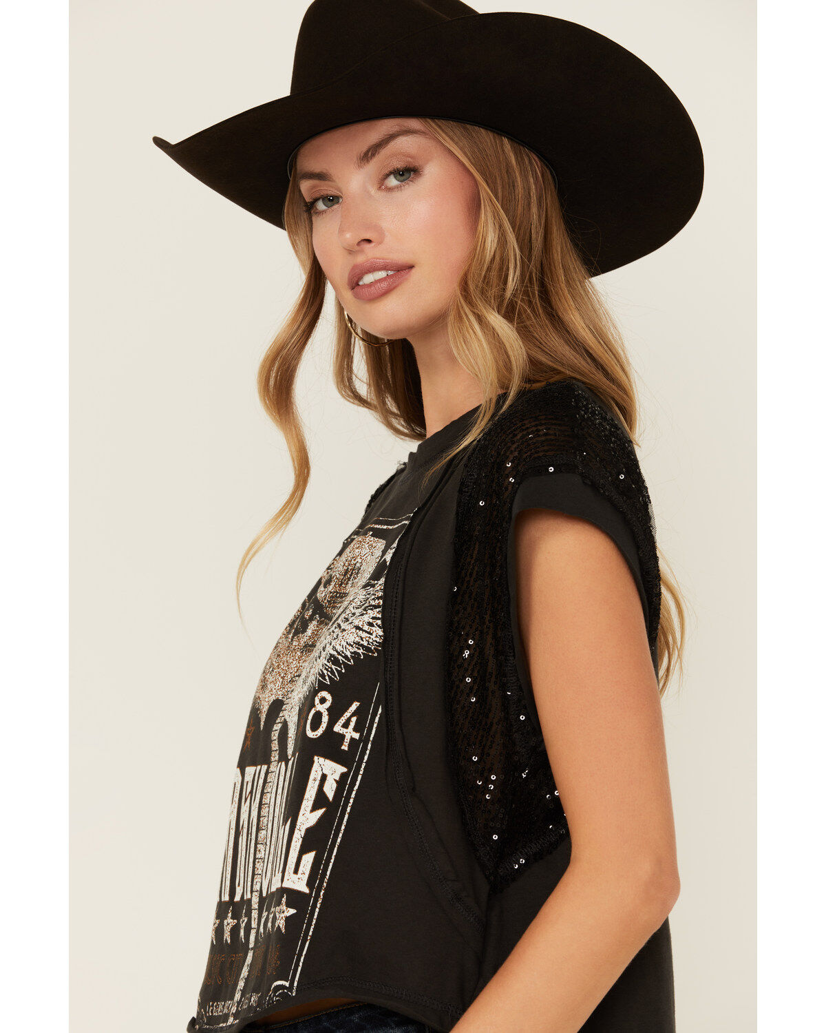 Originality Women's Nashville Lace Short Sleeve Graphic Tee